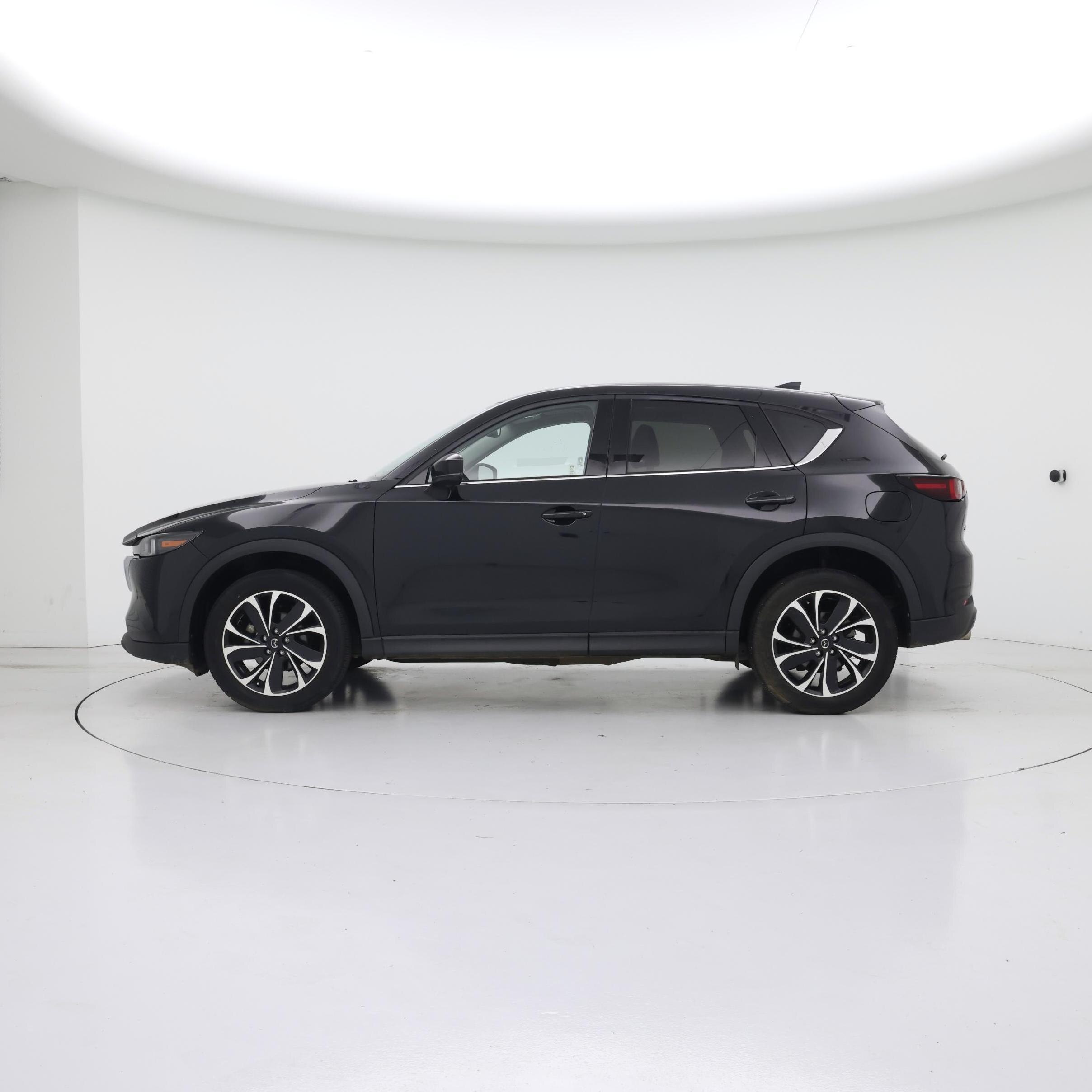 Thumbnail: 2022 Mazda CX-5 - 3