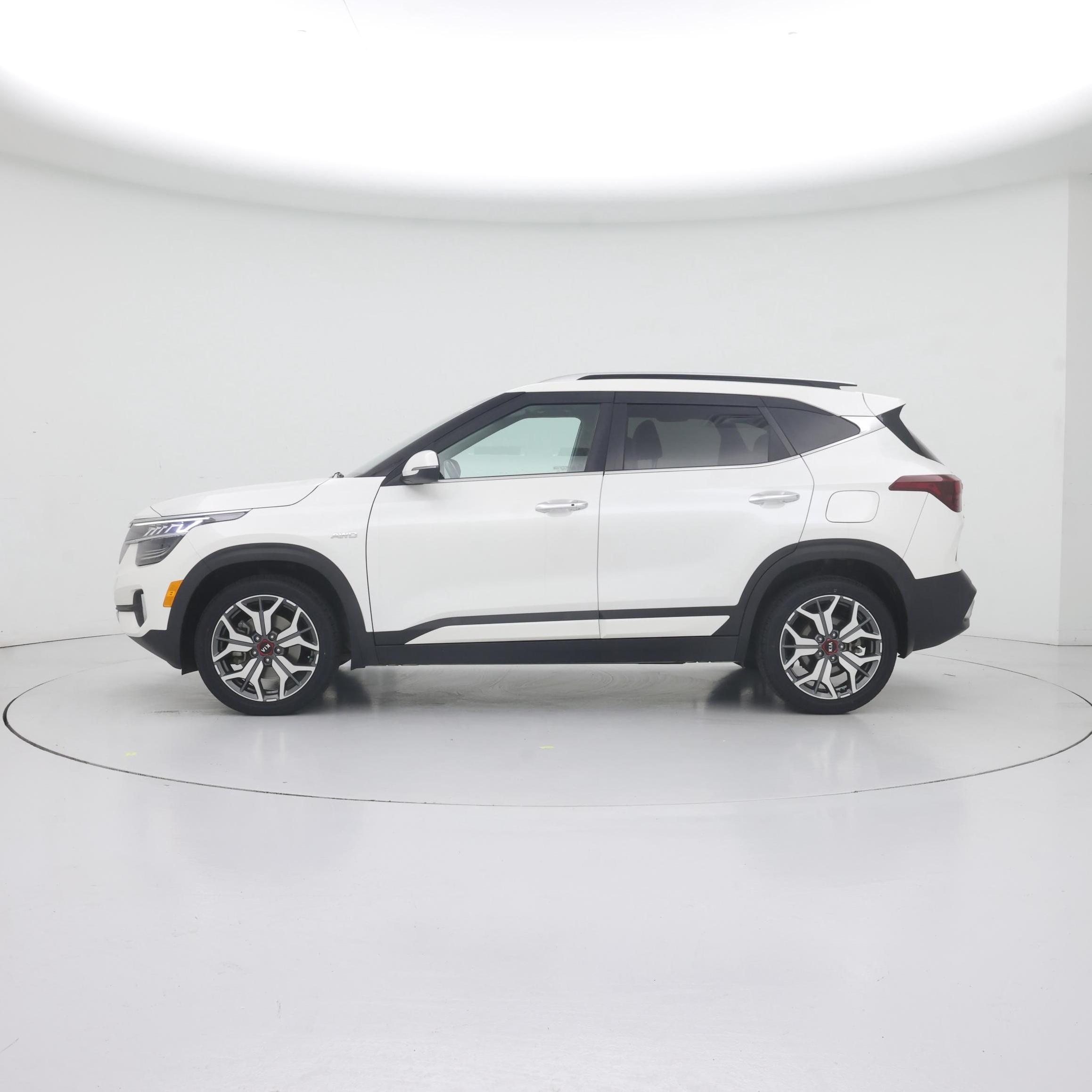 Thumbnail: 2021 Kia Seltos - 3