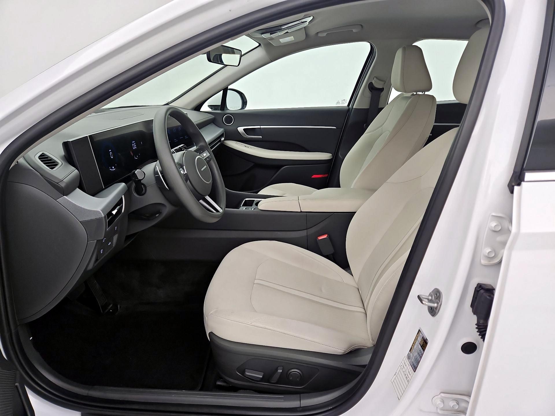 Thumbnail: 2025 Hyundai Sonata - 11