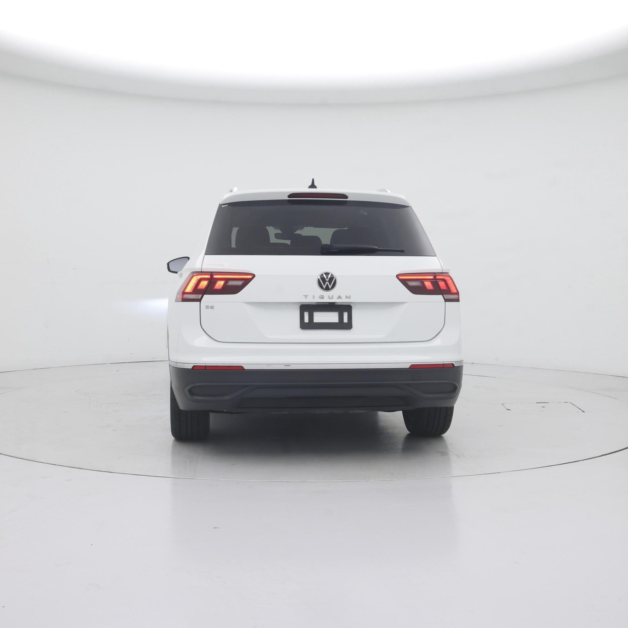 Thumbnail: 2024 Volkswagen Tiguan - 6