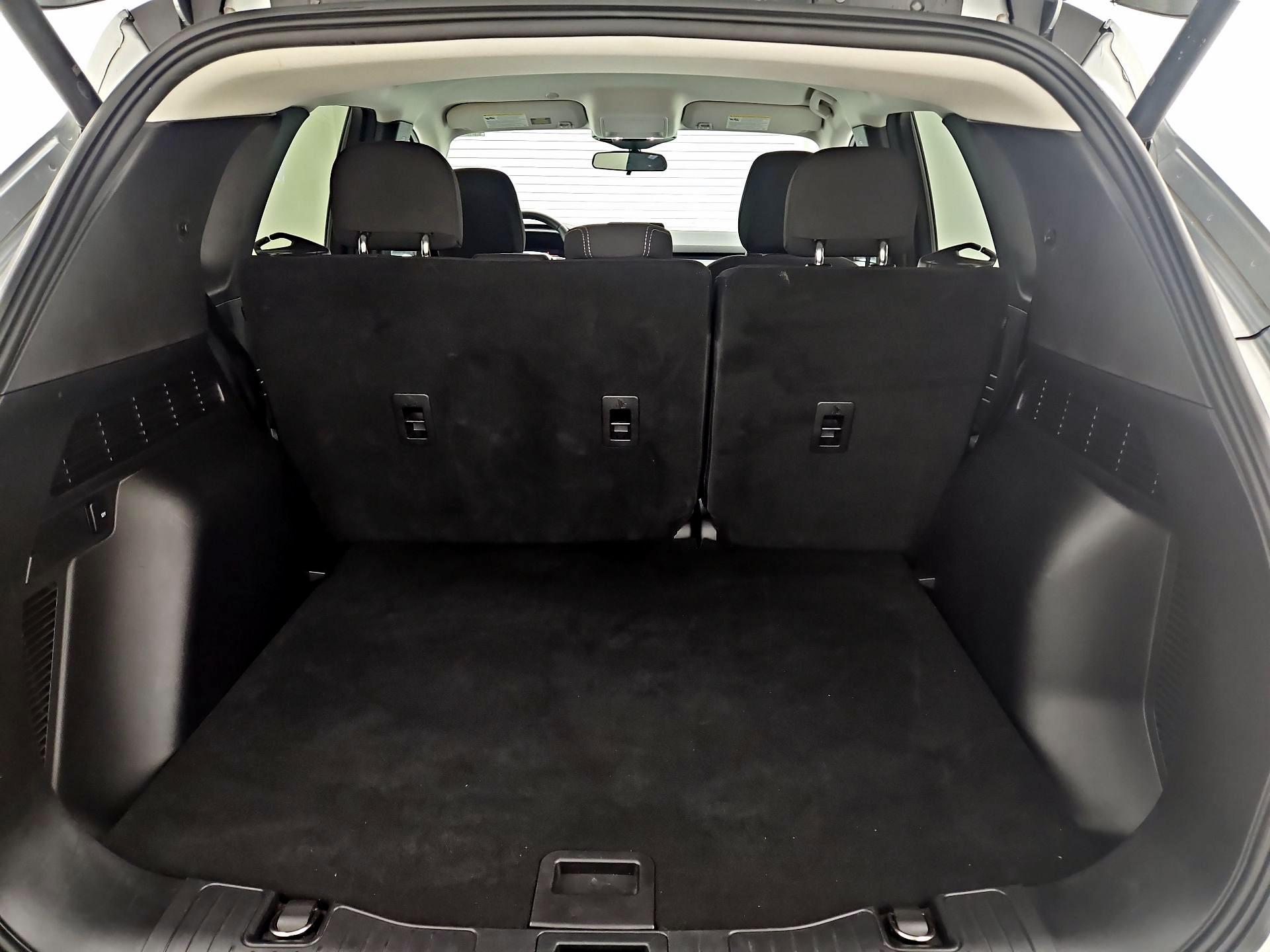 Thumbnail: 2023 Ford Escape - 20