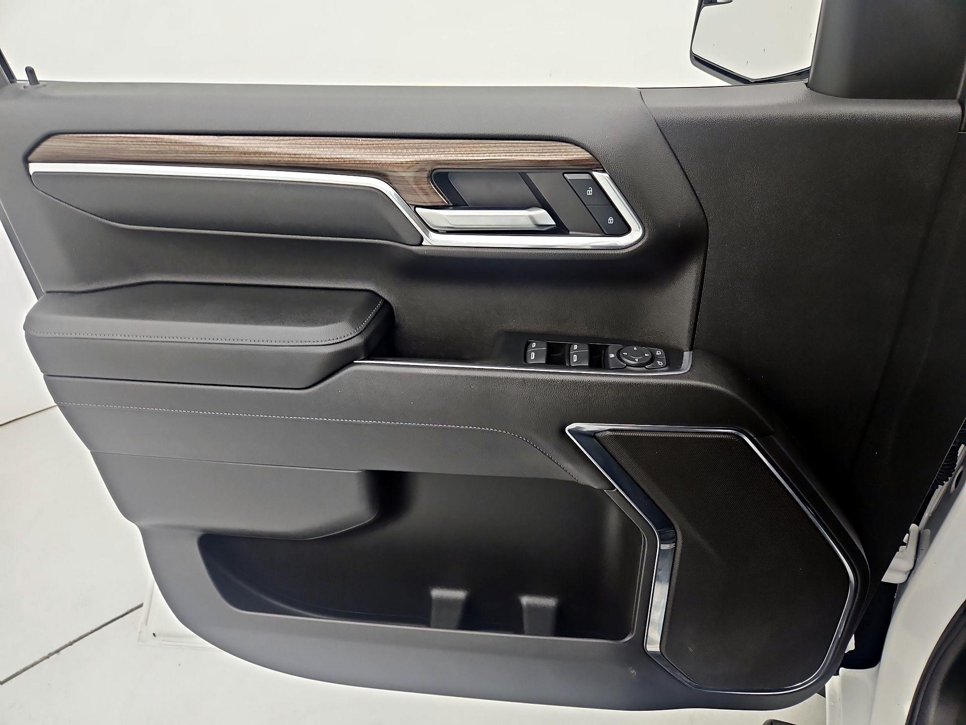 Thumbnail: 2024 Chevrolet Silverado 1500 - 12