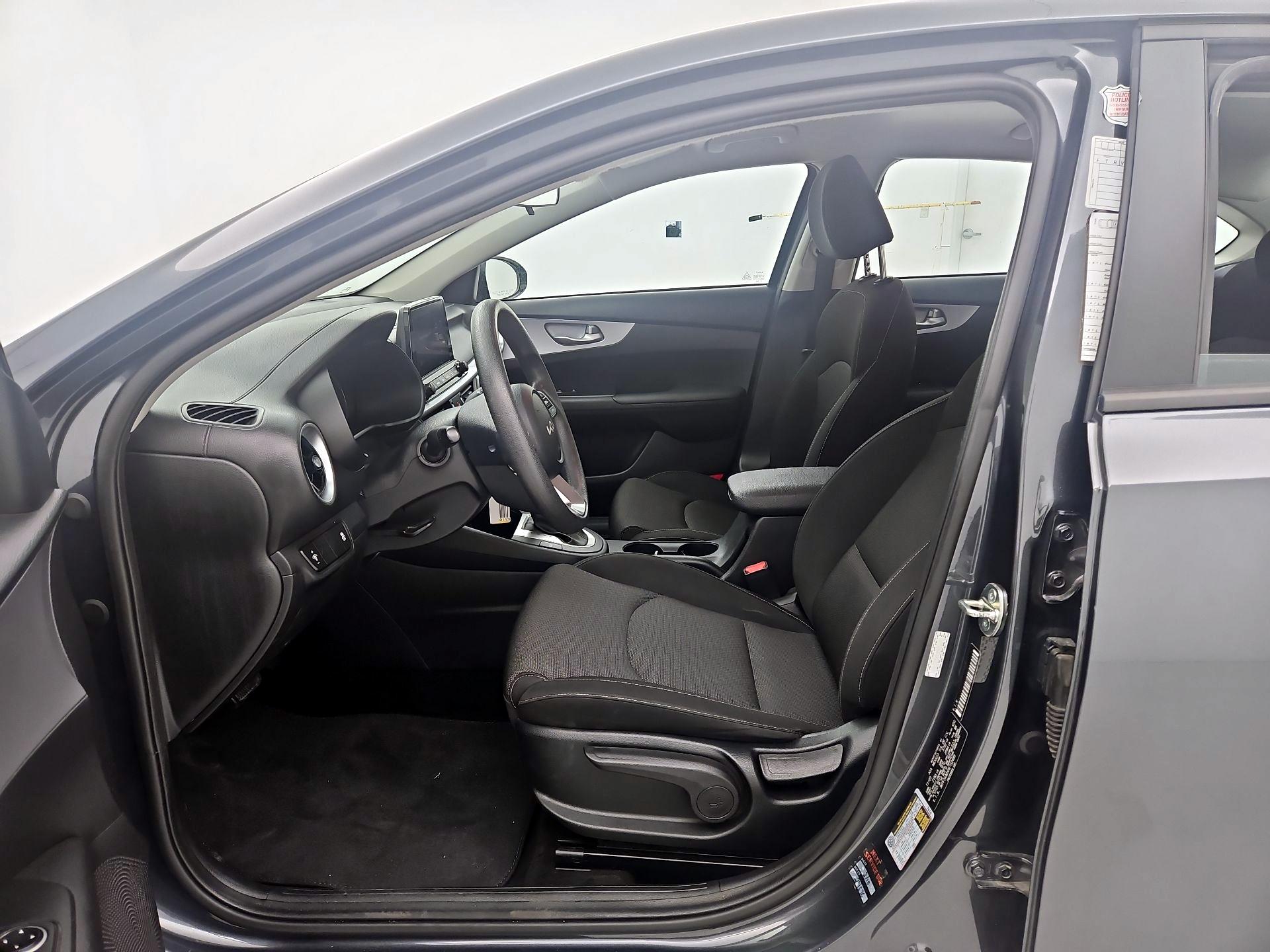 Thumbnail: 2024 Kia Forte - 11