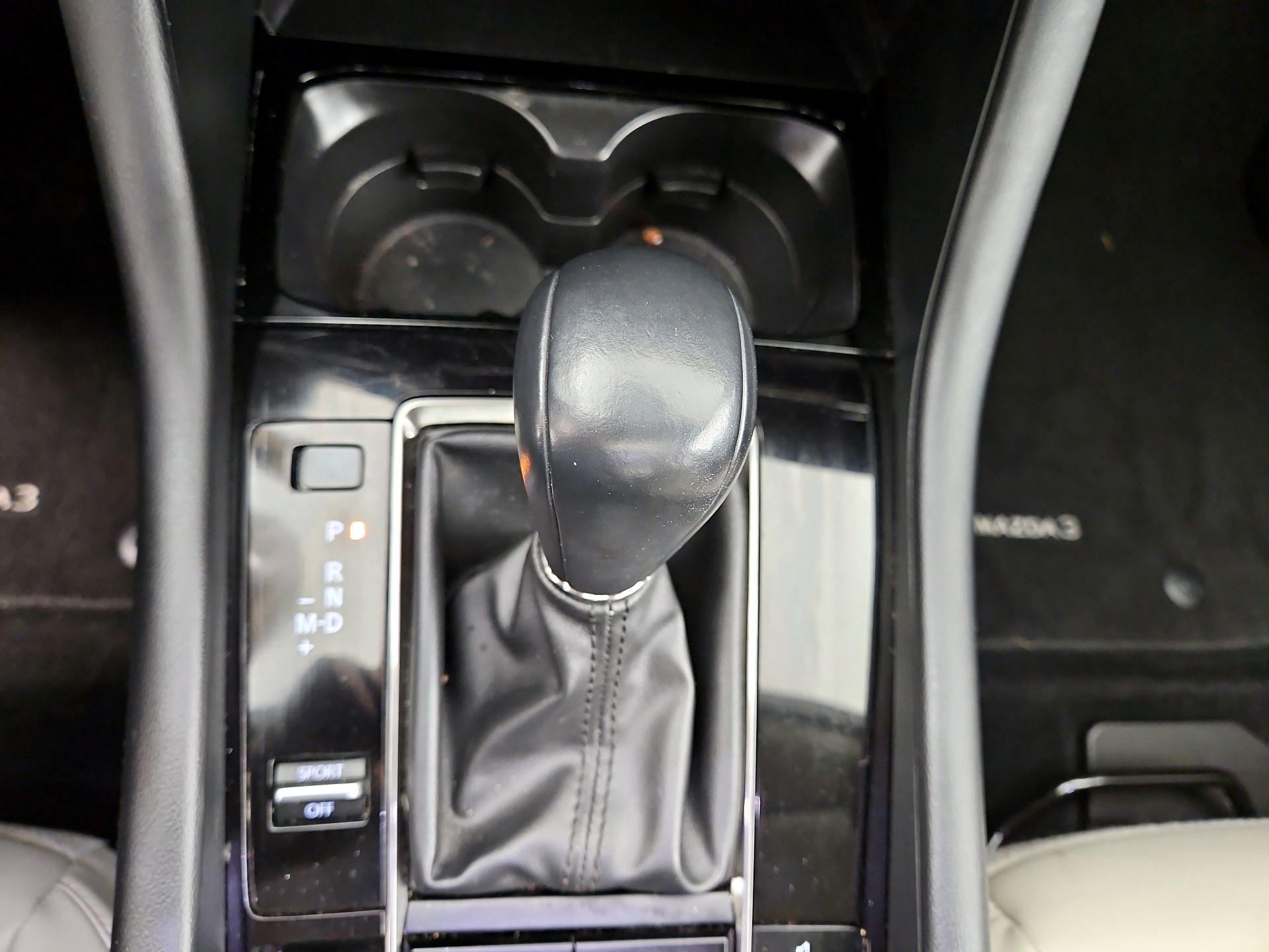 Thumbnail: 2025 Mazda Mazda3 - 18