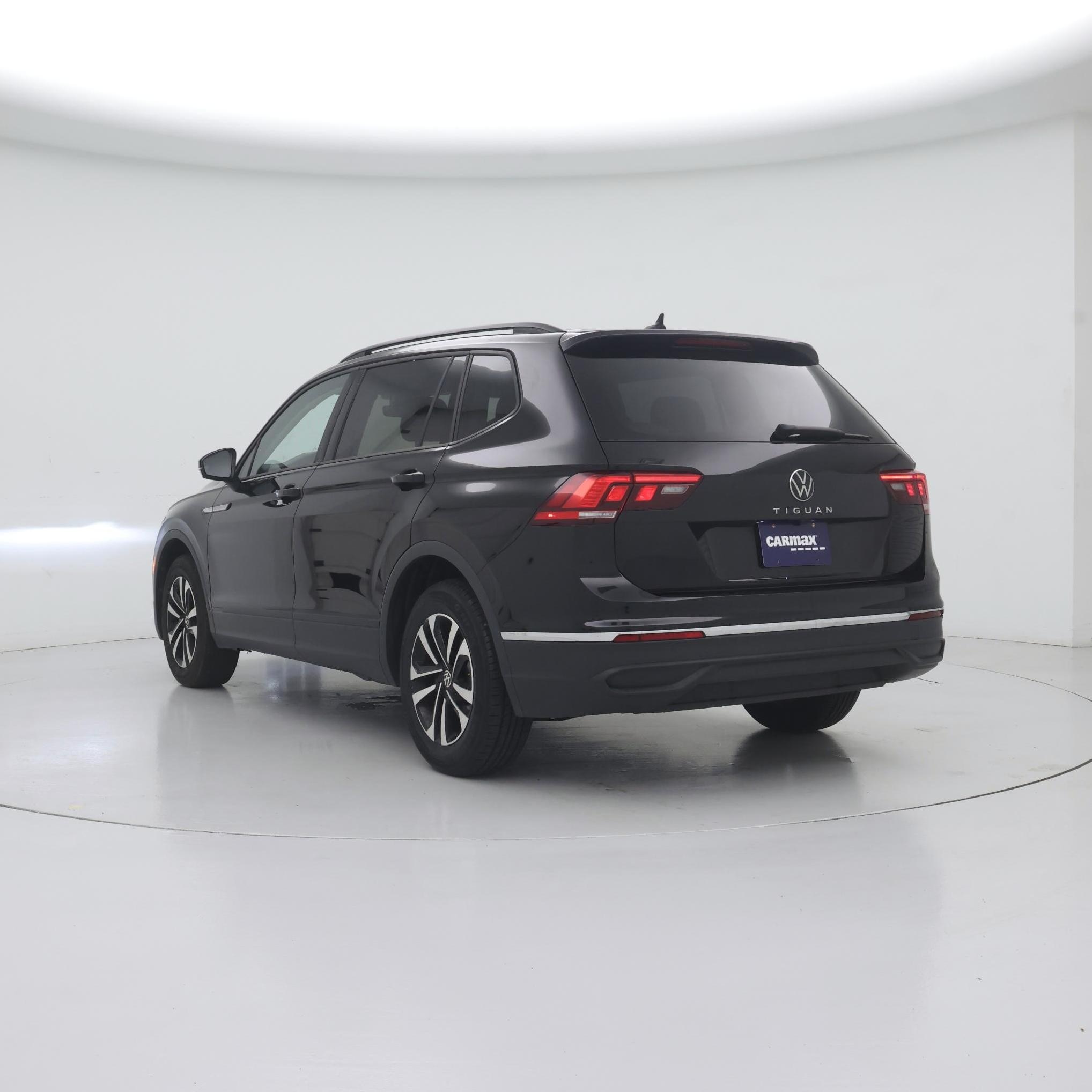 Thumbnail: 2024 Volkswagen Tiguan - 2