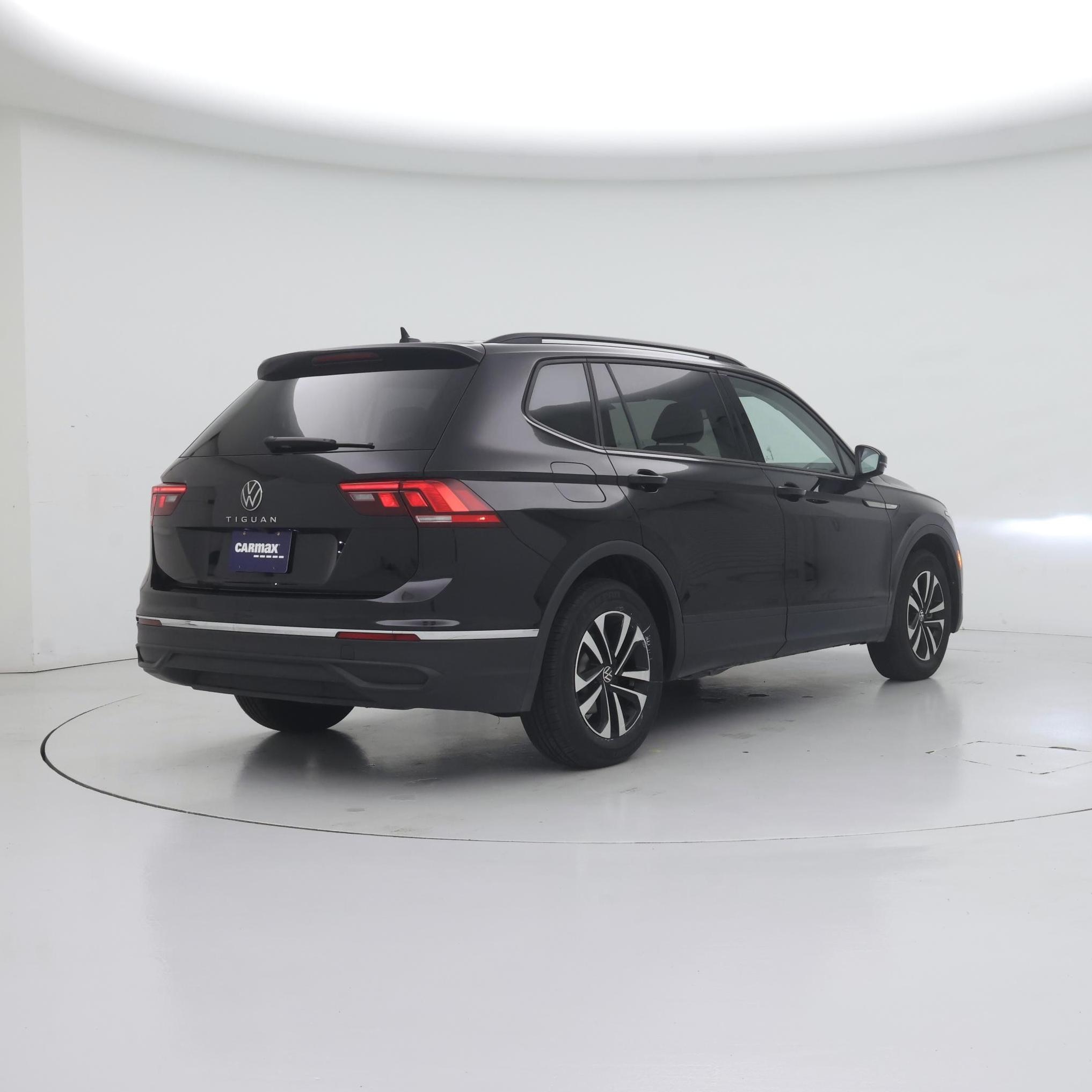 Thumbnail: 2024 Volkswagen Tiguan - 8