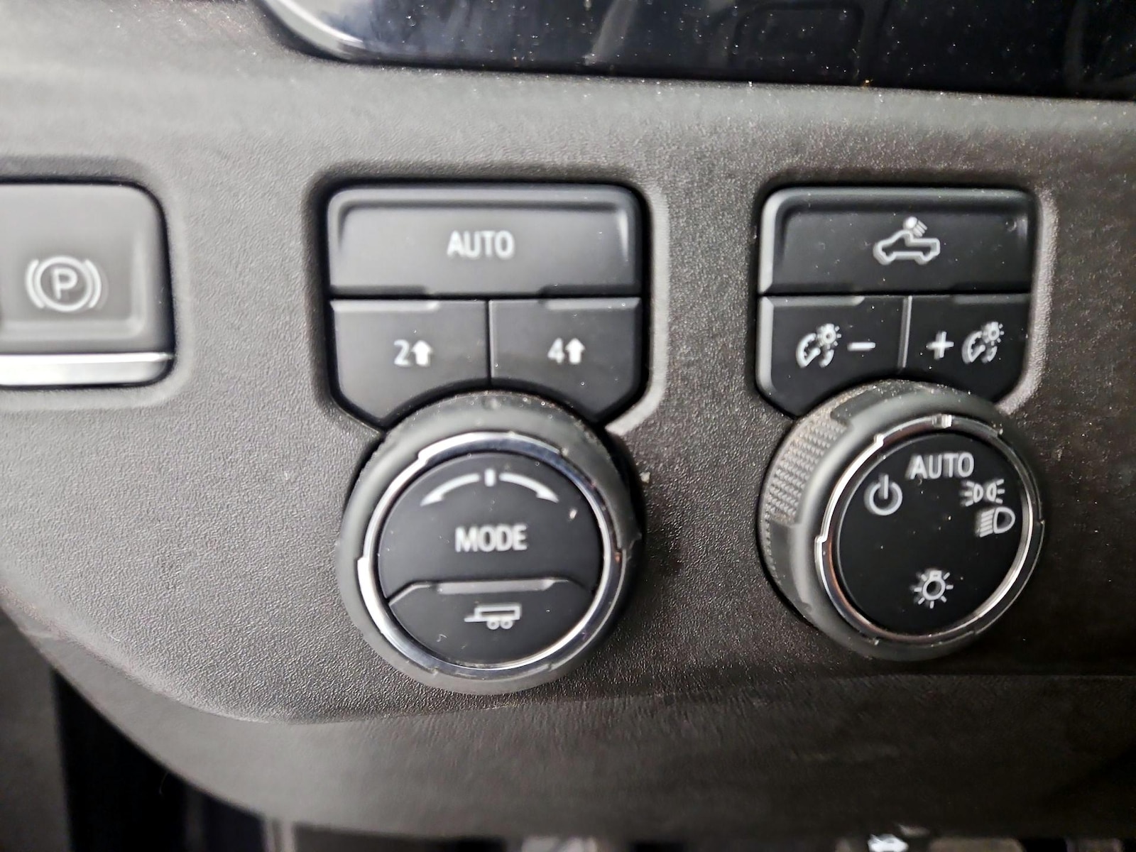 2023 Chevrolet Silverado 1500 LT - Photo 14
