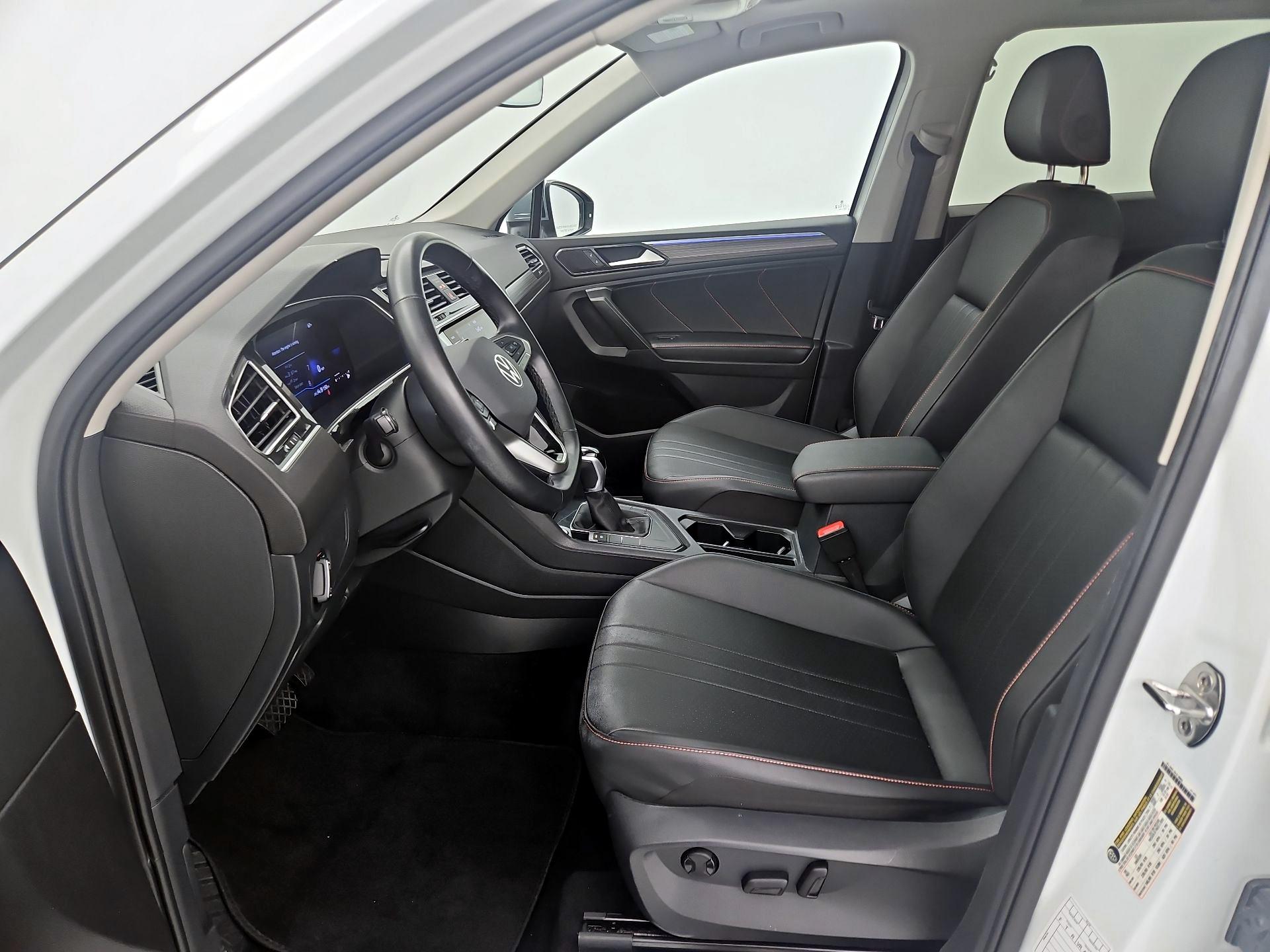 Thumbnail: 2024 Volkswagen Tiguan - 11