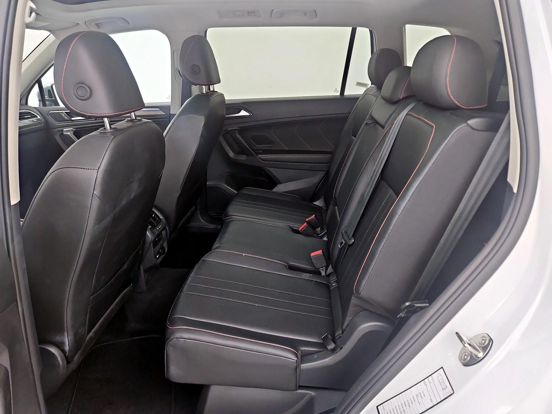 Thumbnail: 2024 Volkswagen Tiguan - 20