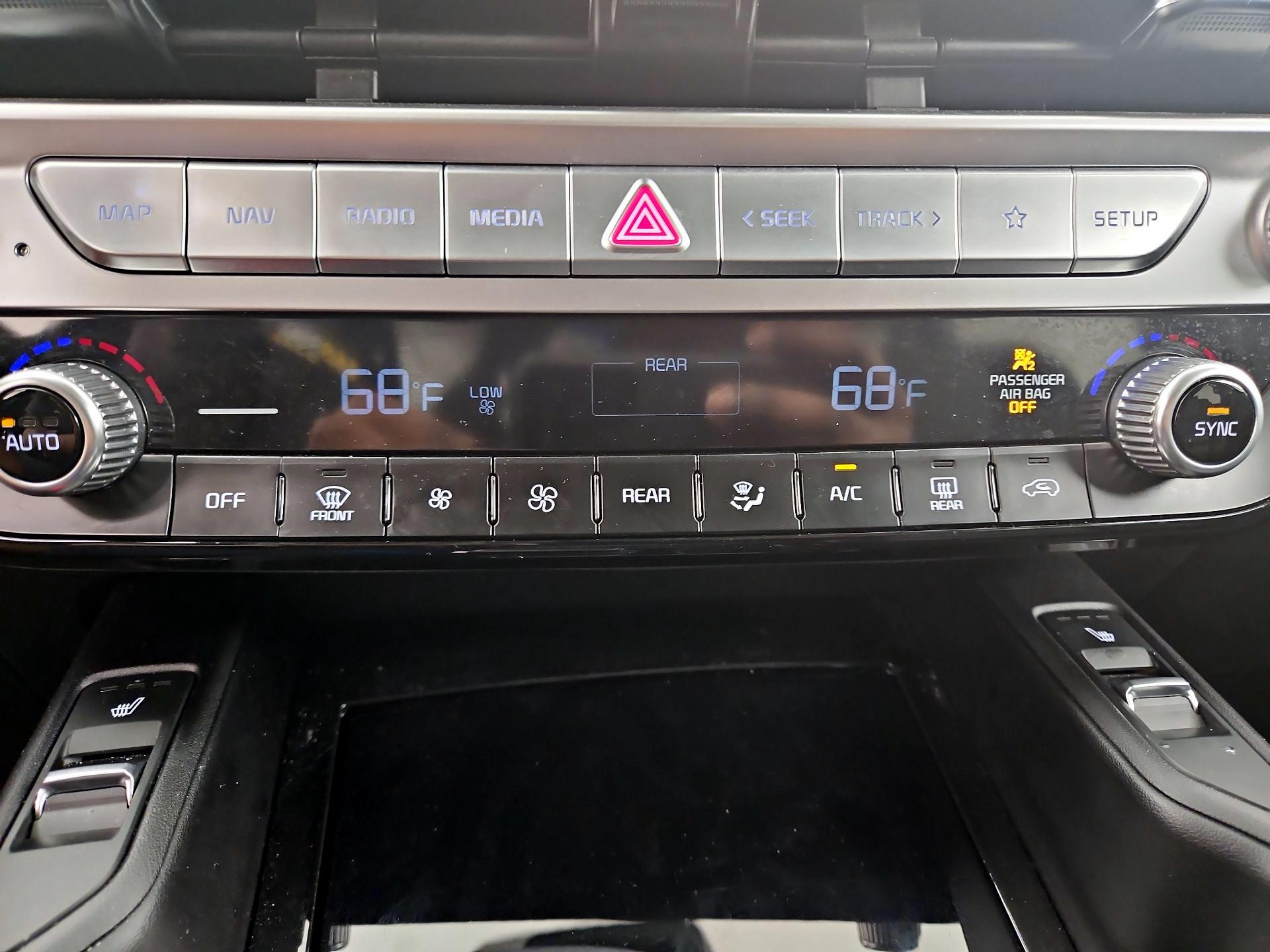 Thumbnail: 2025 Kia Telluride - 17