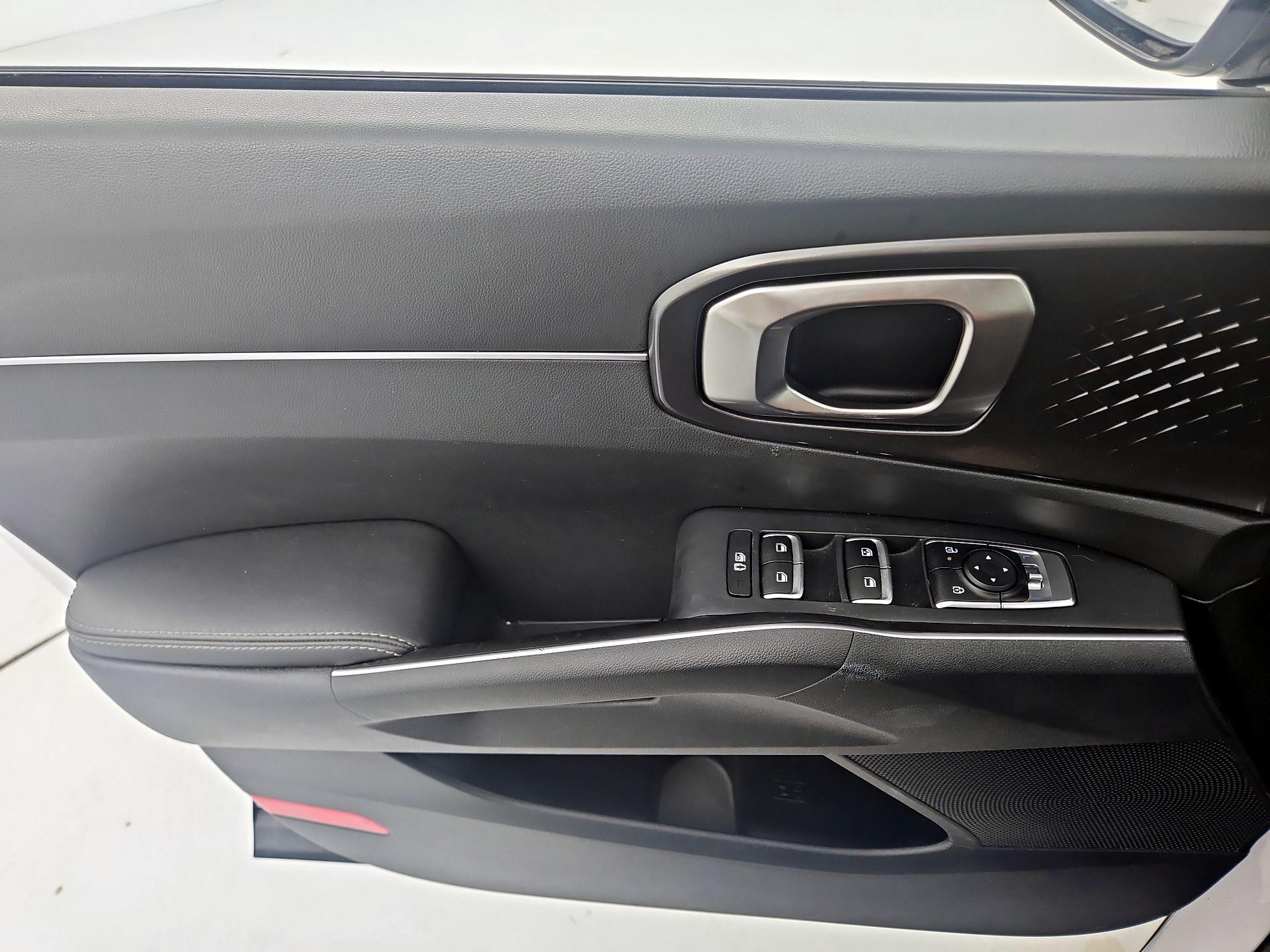 Thumbnail: 2024 Kia Sorento - 12