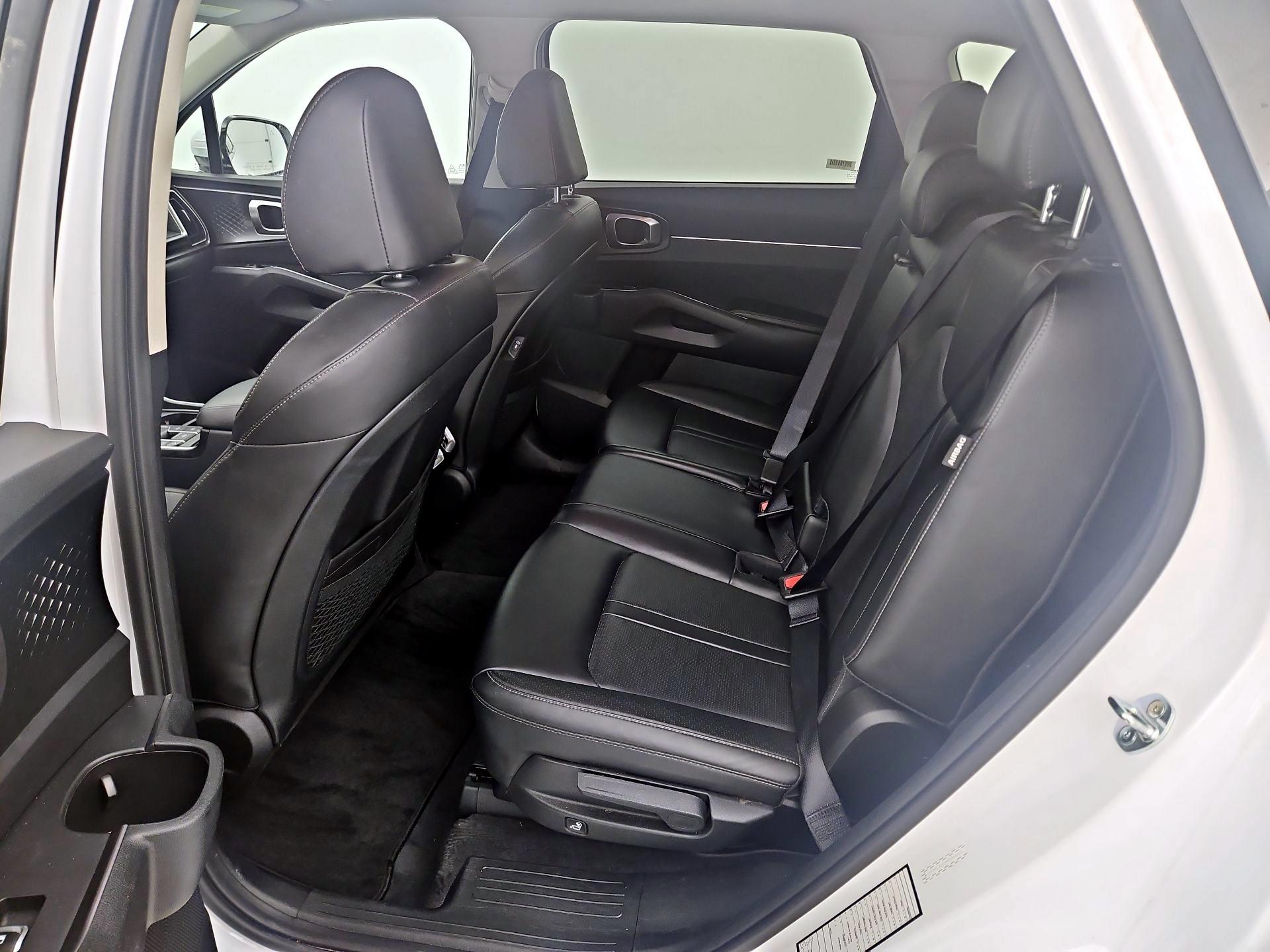 Thumbnail: 2024 Kia Sorento - 20