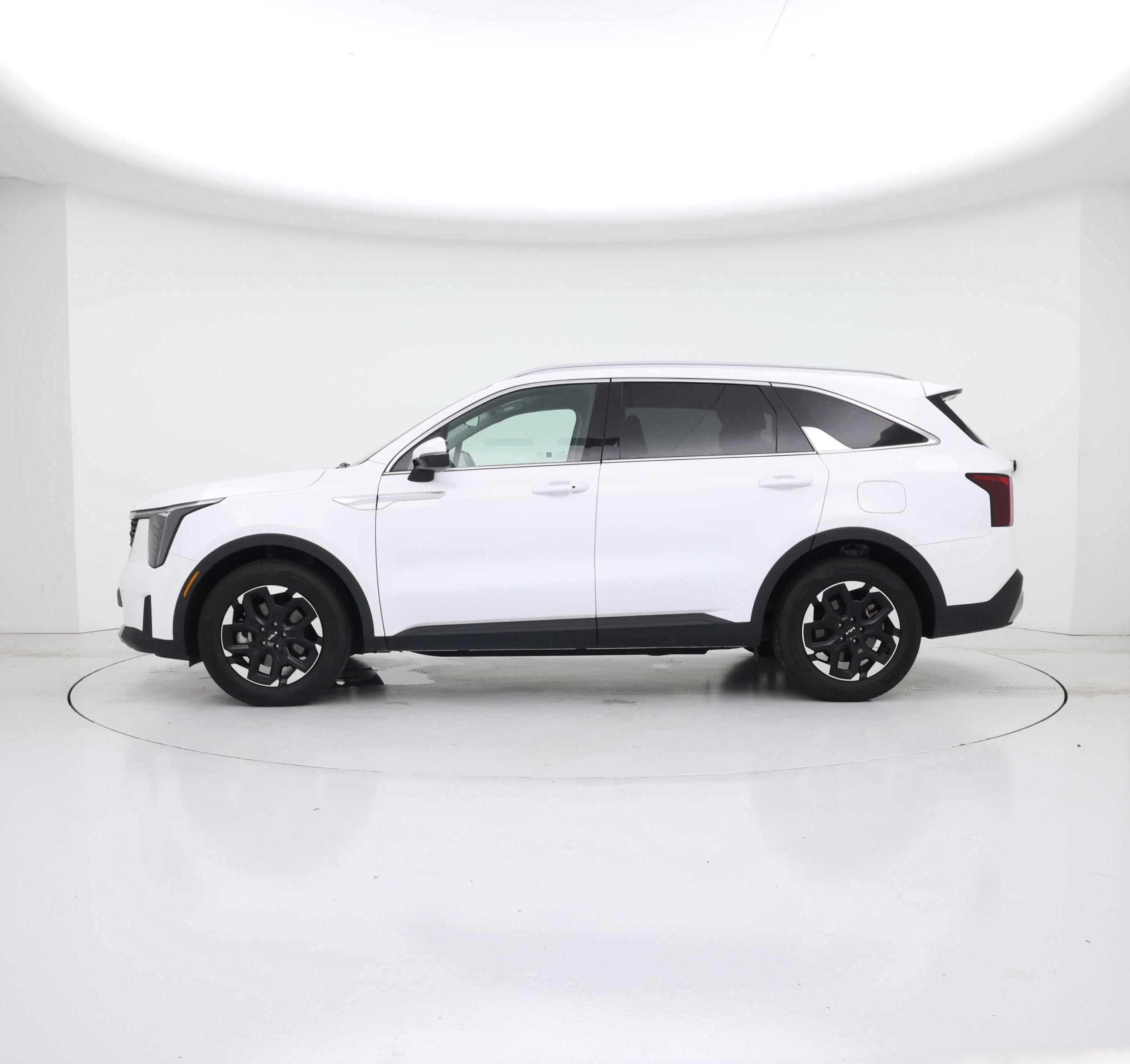 Thumbnail: 2024 Kia Sorento - 3