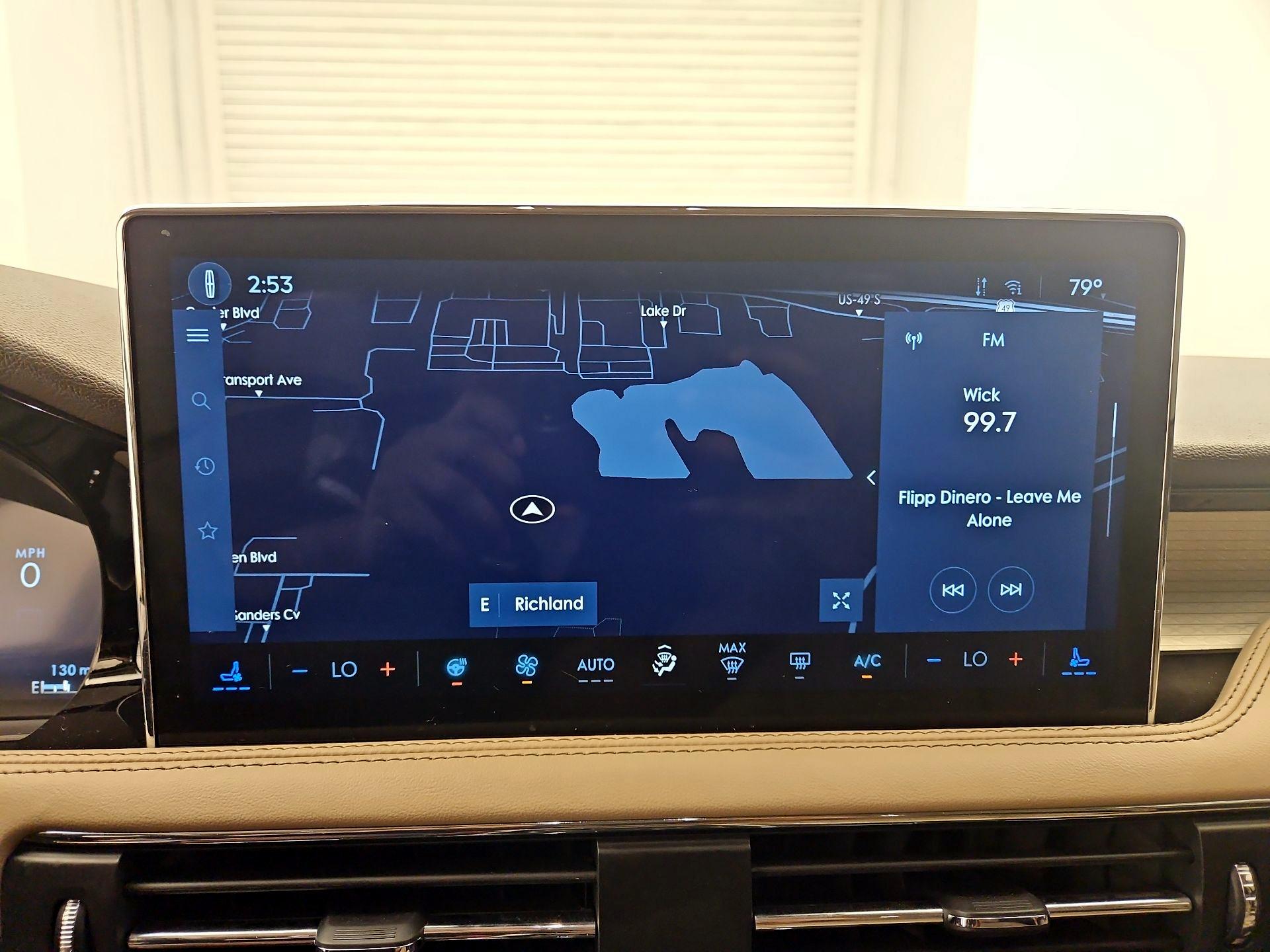 Thumbnail: 2024 Lincoln Corsair - 14