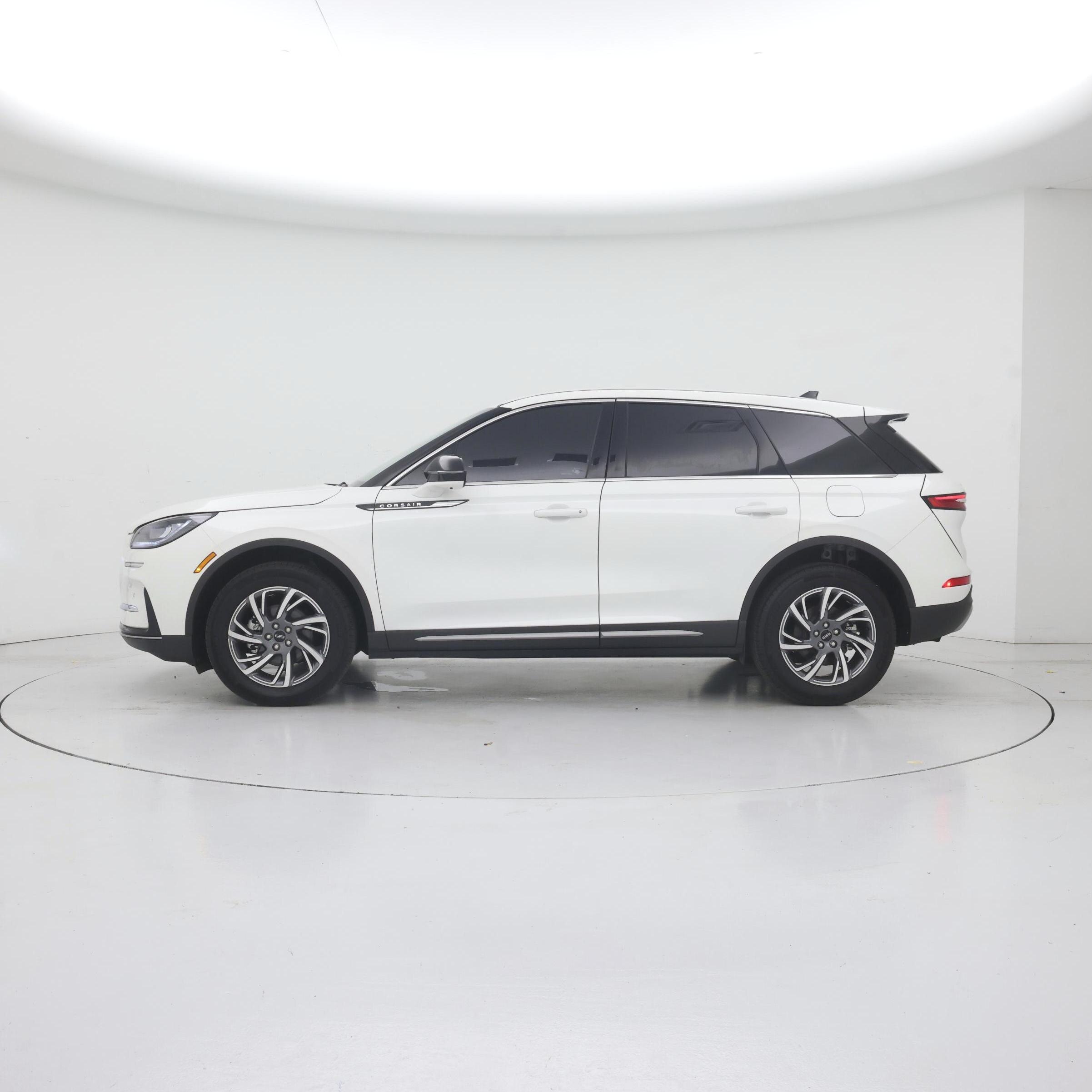 Thumbnail: 2024 Lincoln Corsair - 3