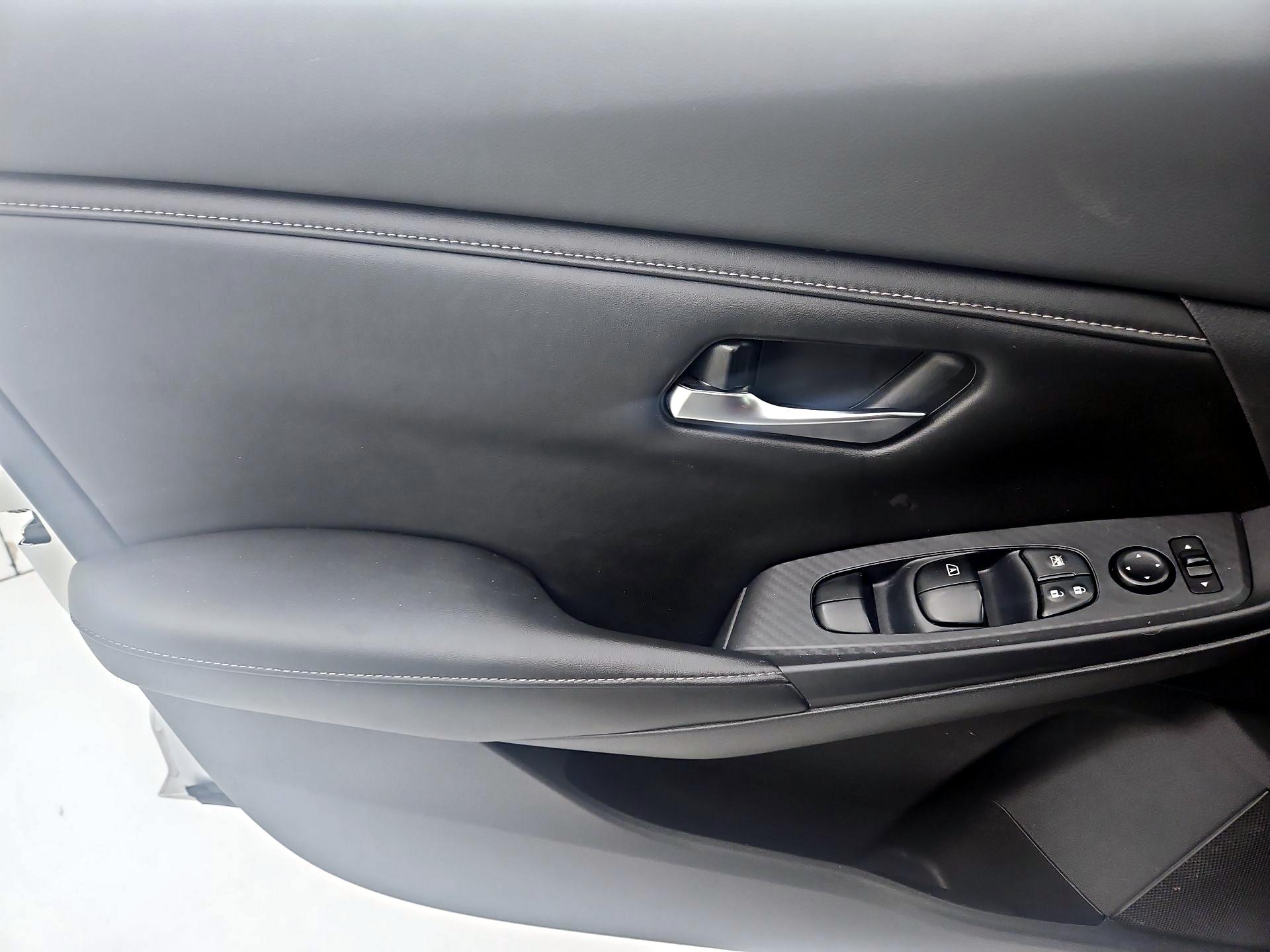 Thumbnail: 2021 Nissan Sentra - 12