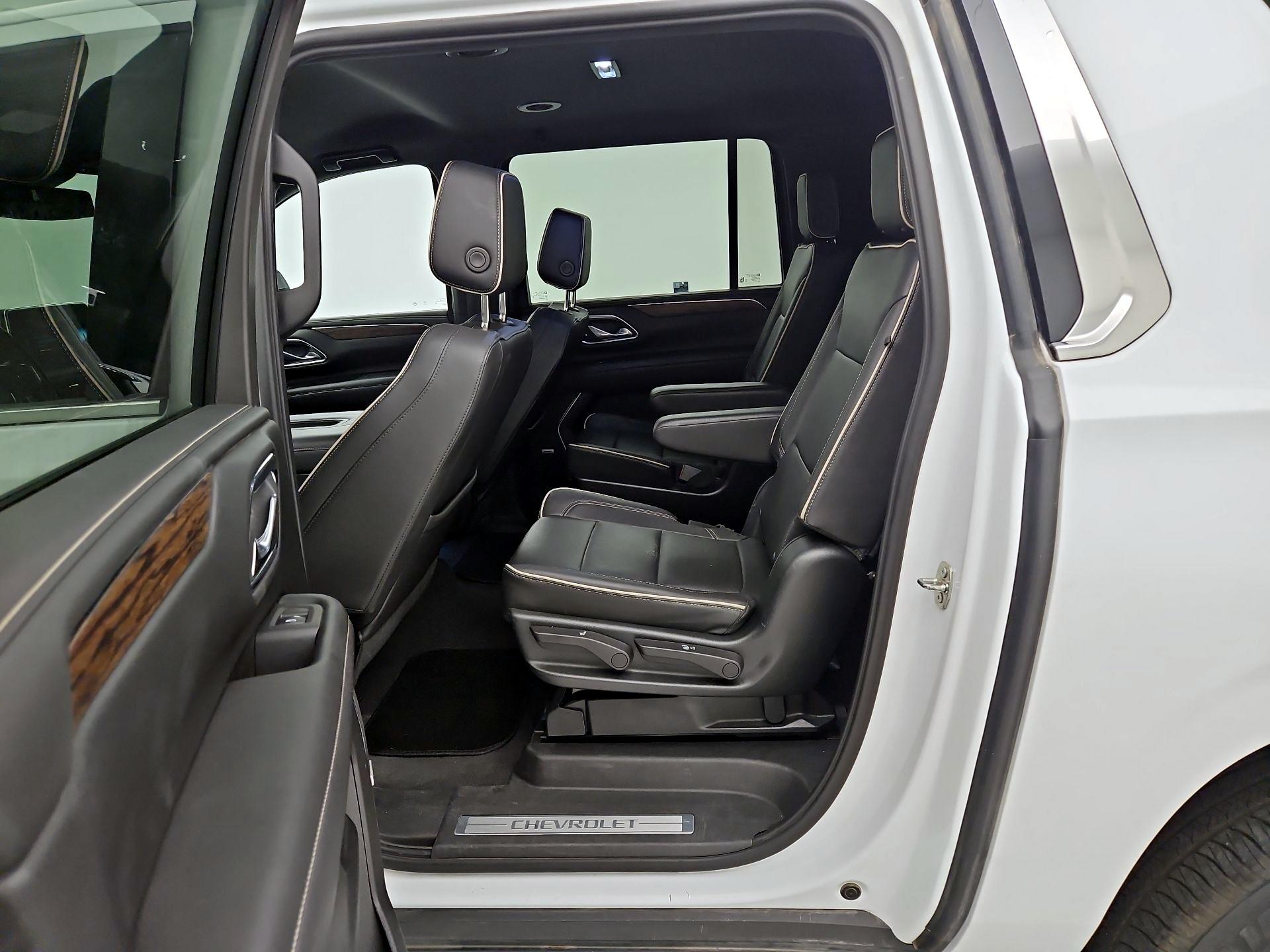 Thumbnail: 2023 Chevrolet Suburban - 19