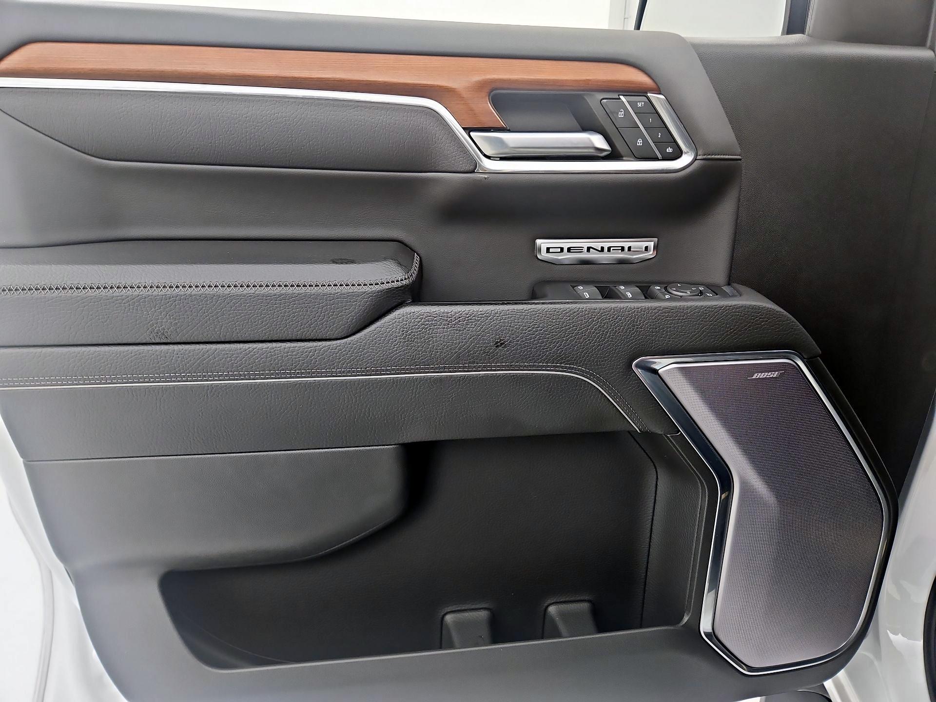 Thumbnail: 2022 GMC Sierra 1500 - 12