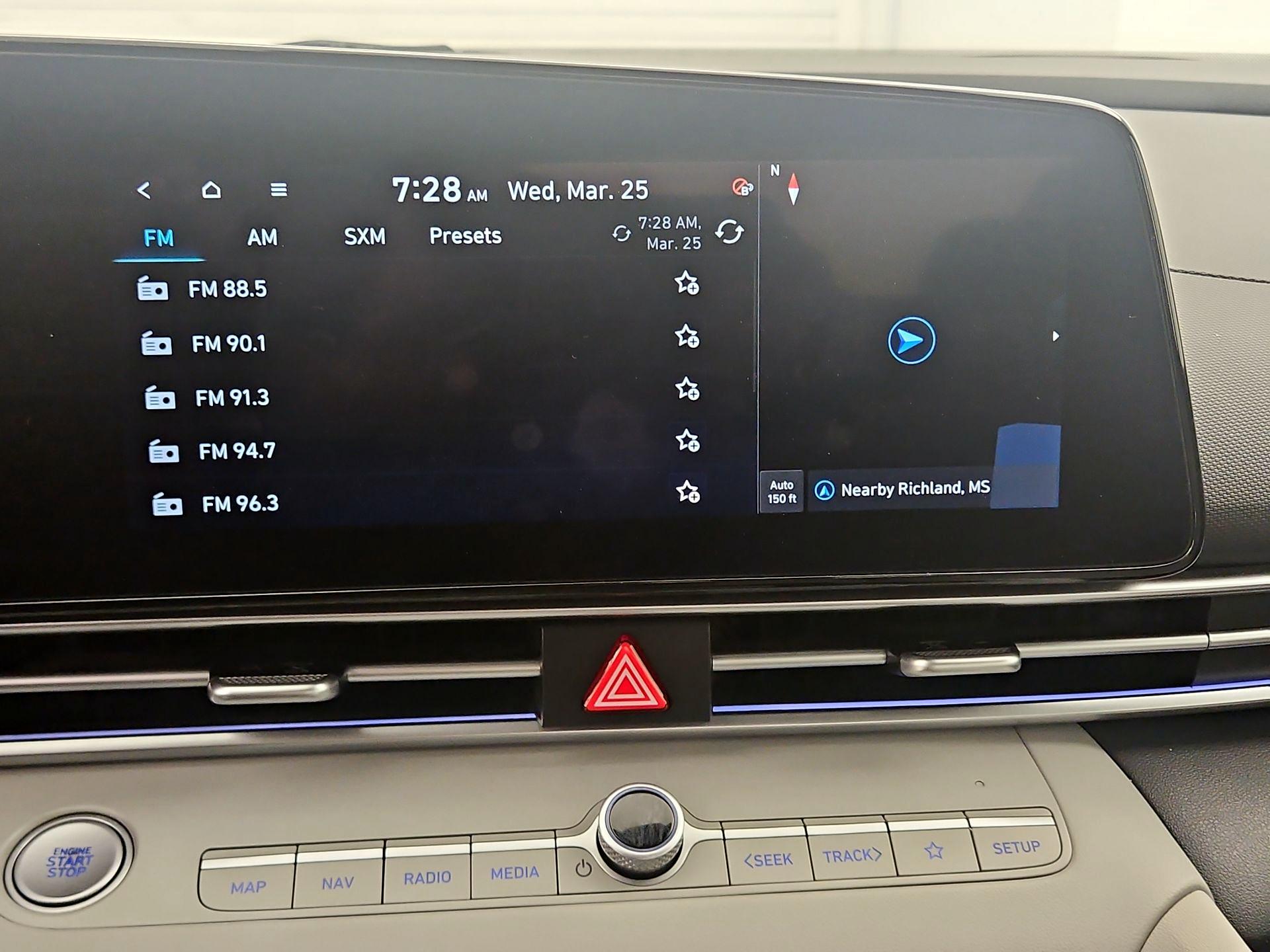 Thumbnail: 2024 Hyundai Elantra - 15