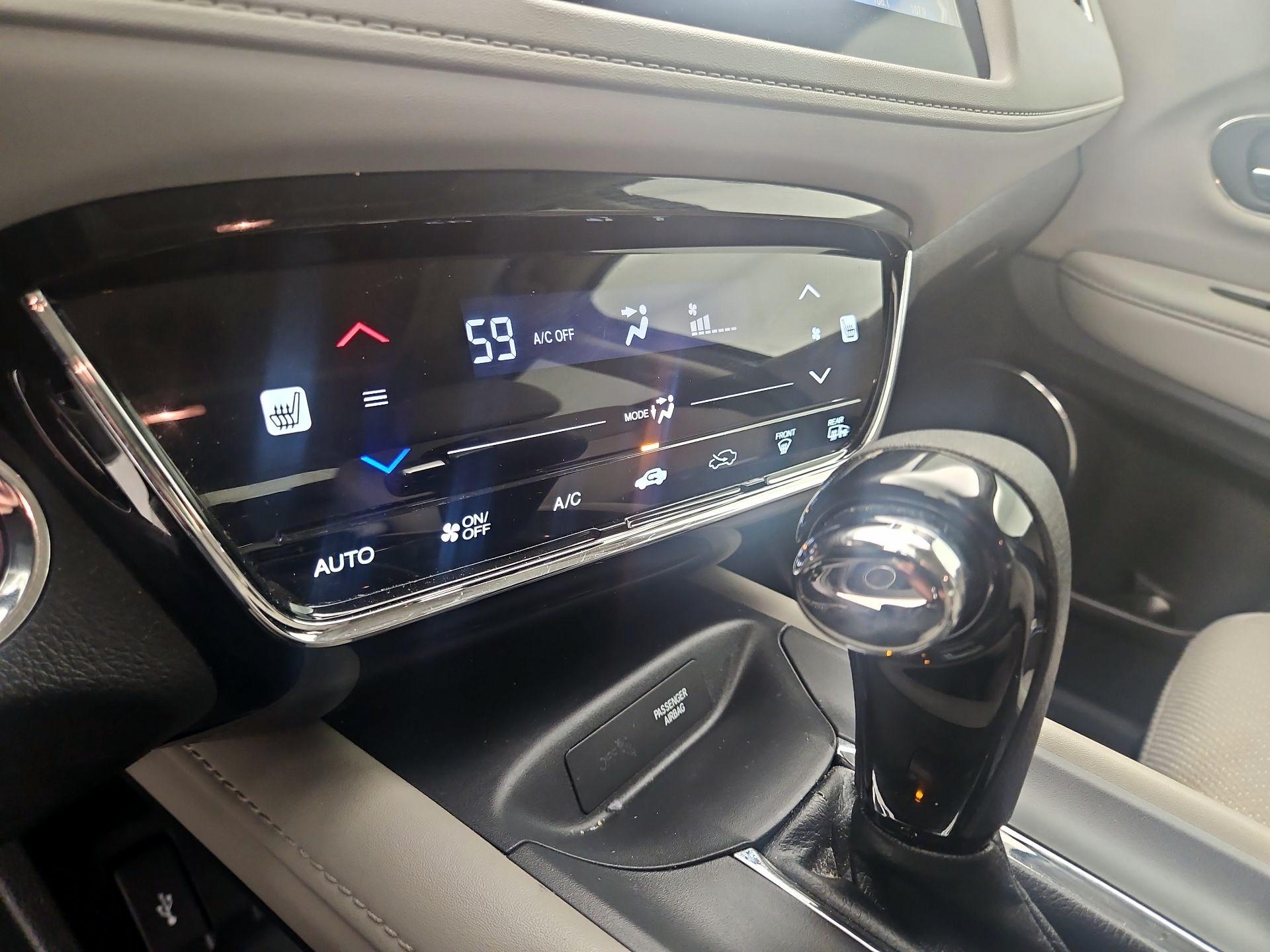 Thumbnail: 2018 Honda HR-V - 16