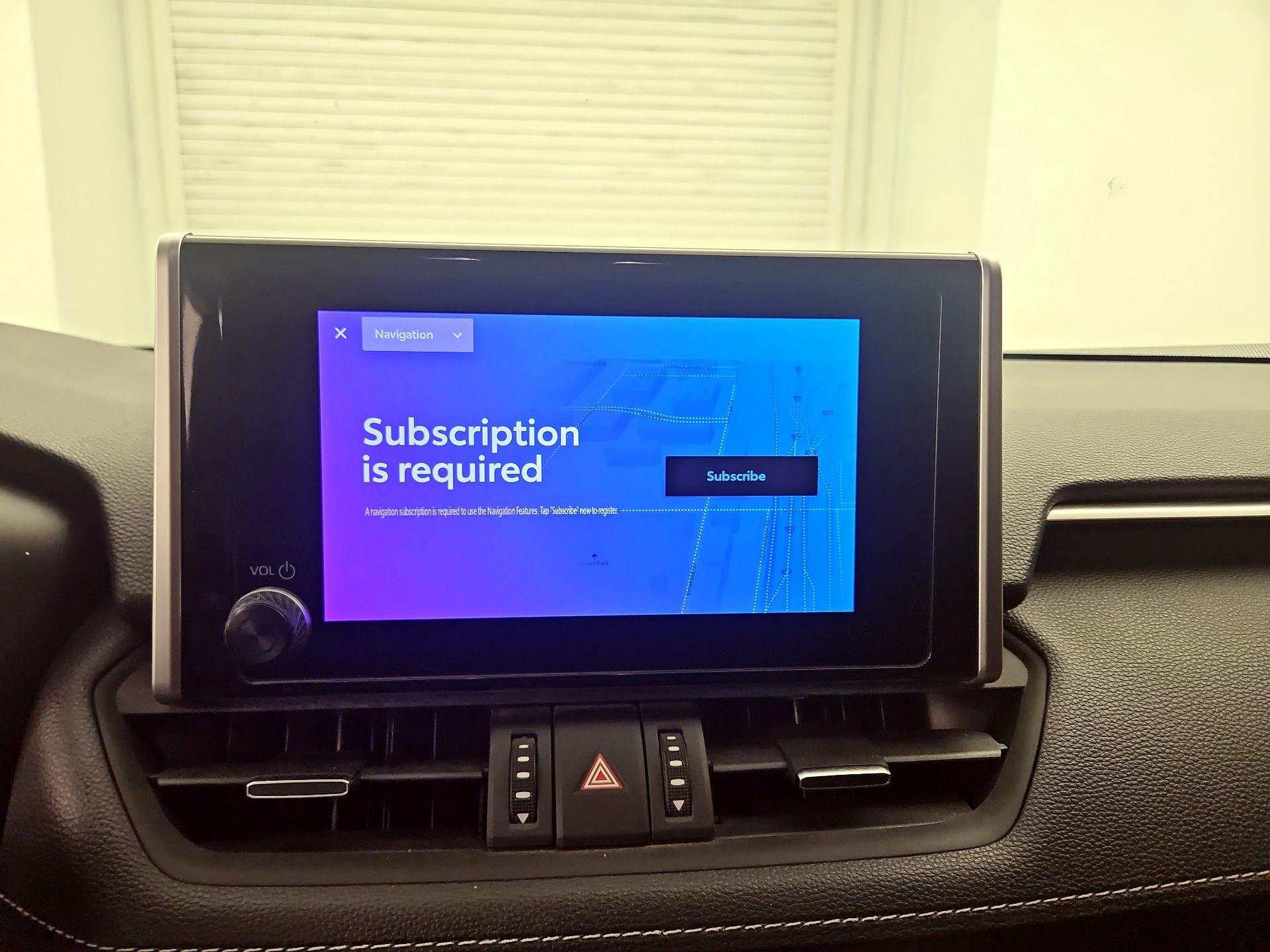 Thumbnail: 2025 Toyota RAV4 - 14