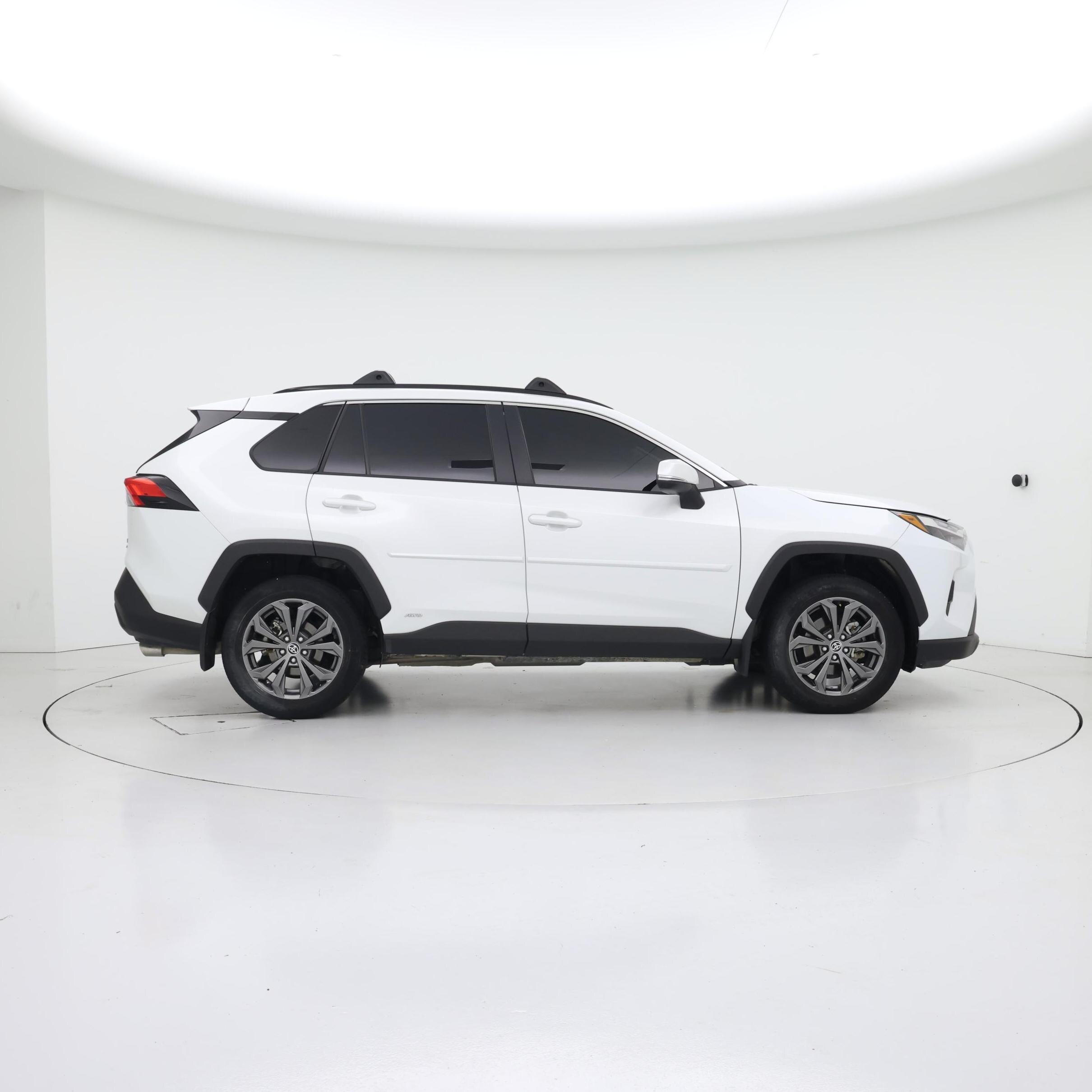 Thumbnail: 2025 Toyota RAV4 - 7