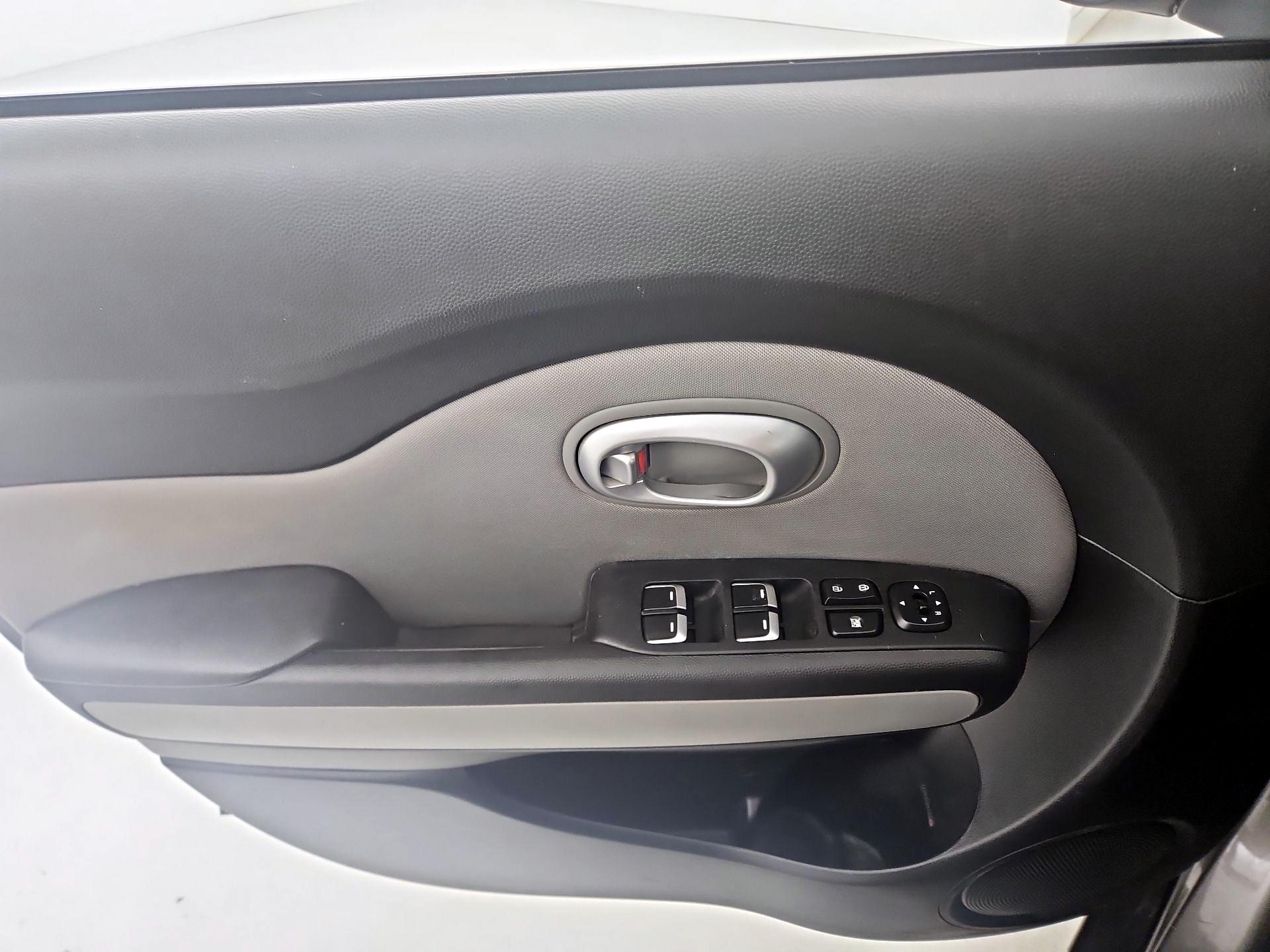 Thumbnail: 2019 Kia Soul - 12