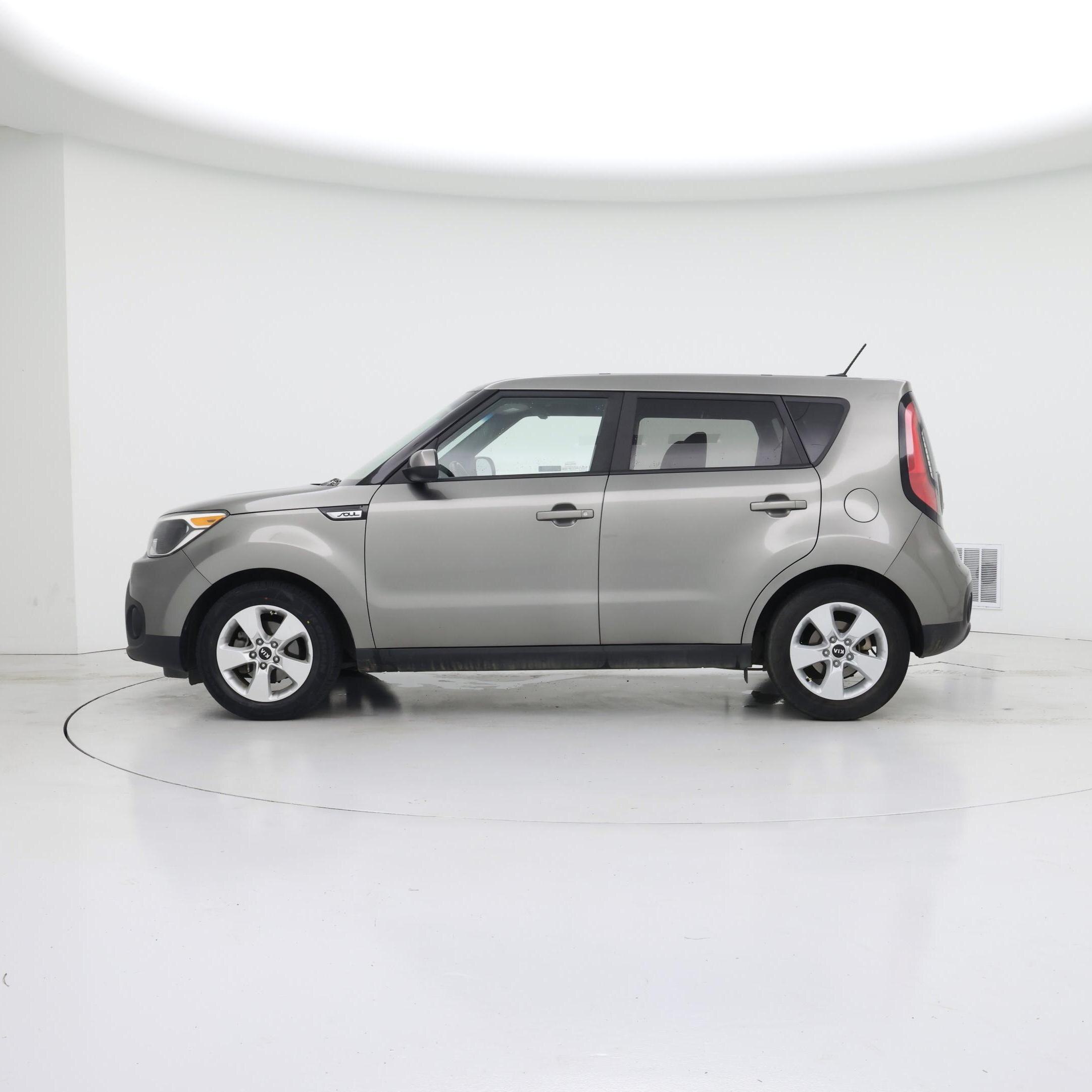 Thumbnail: 2019 Kia Soul - 3