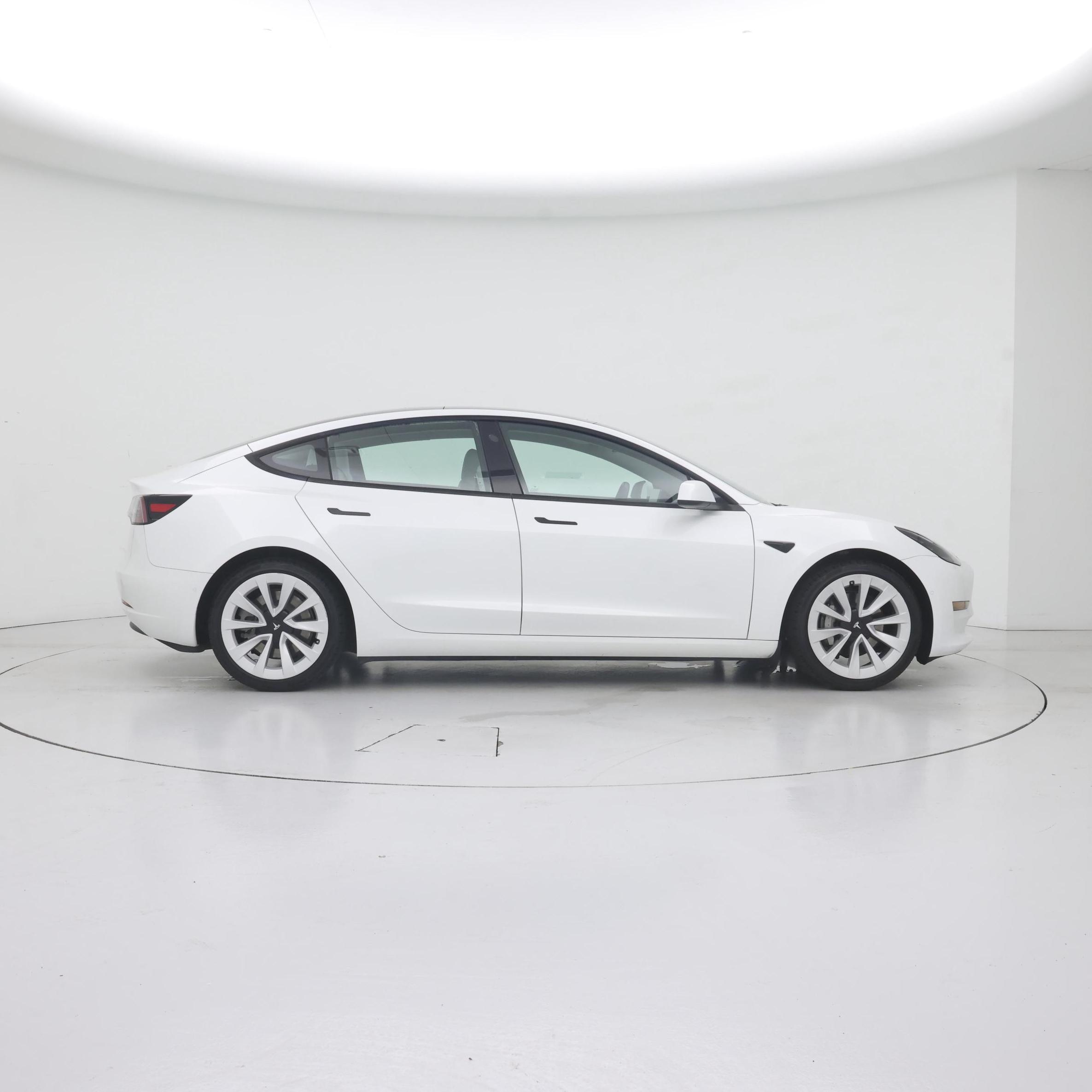 Thumbnail: 2021 Tesla Model 3 - 7