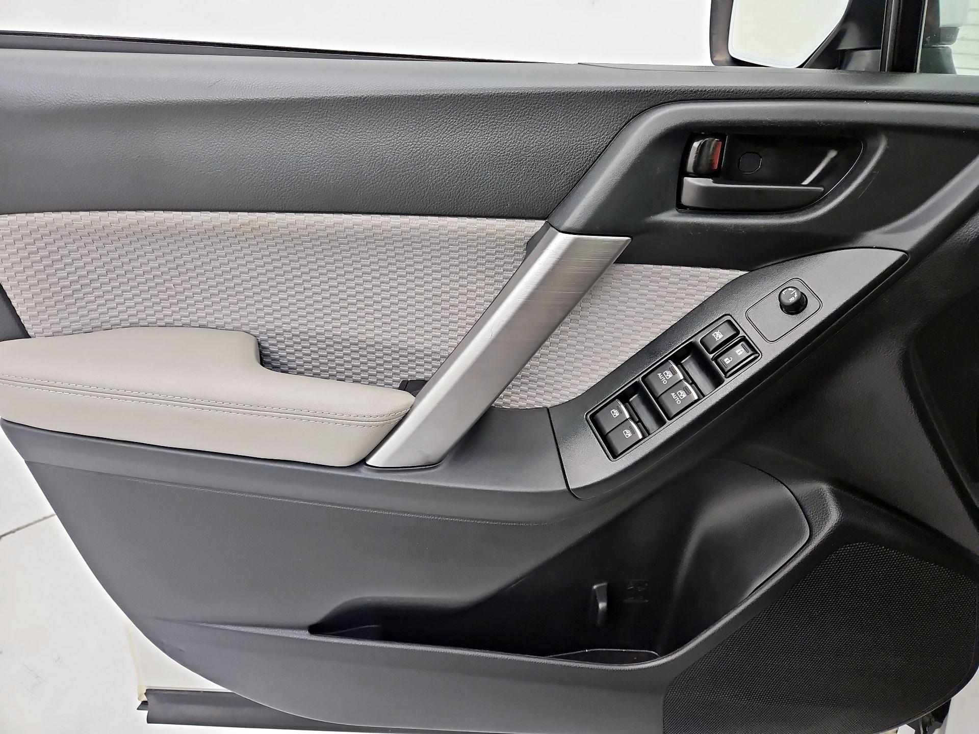 Thumbnail: 2018 Subaru Forester - 12