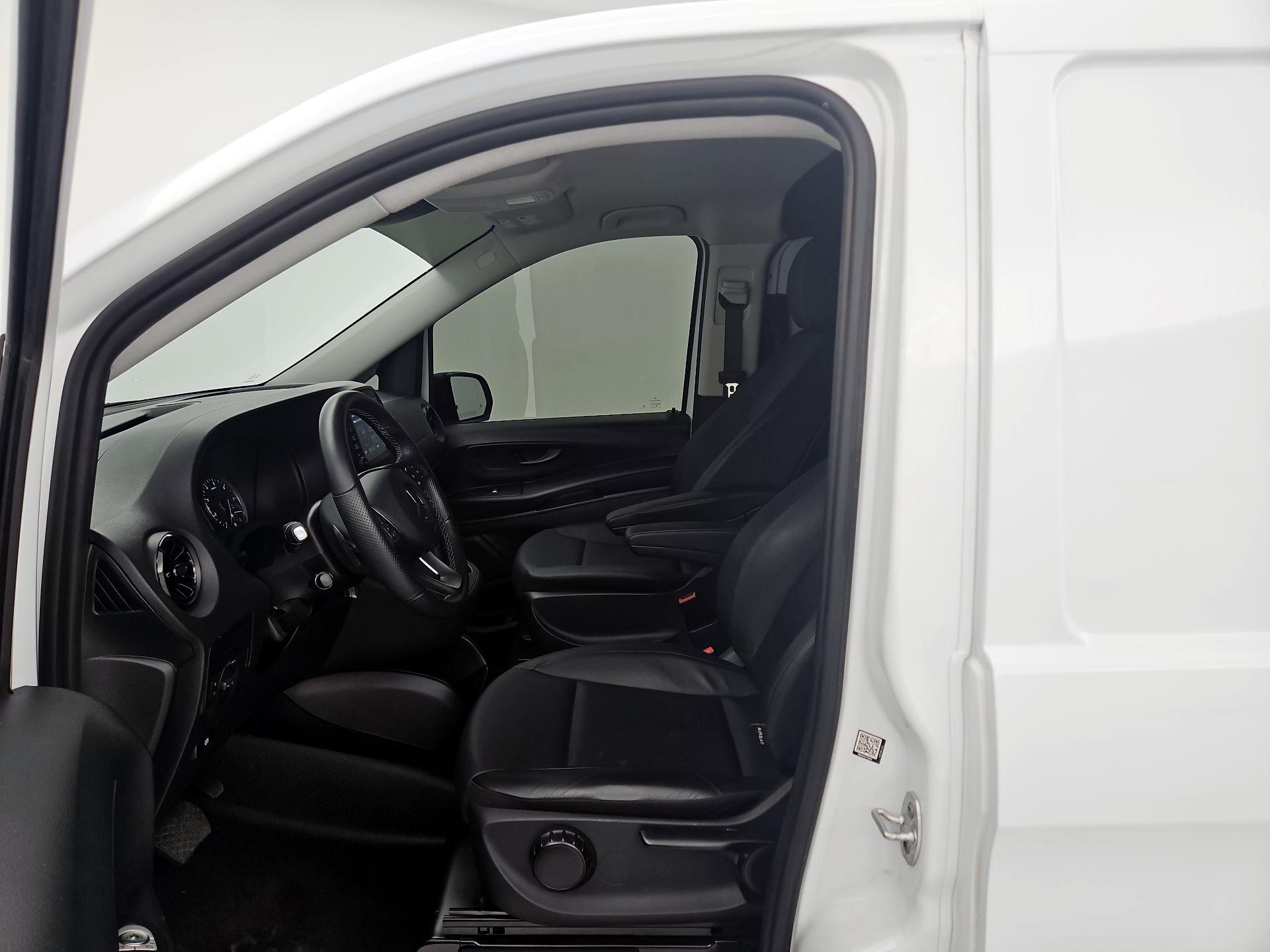 Thumbnail: 2023 Mercedes-Benz Metris - 11