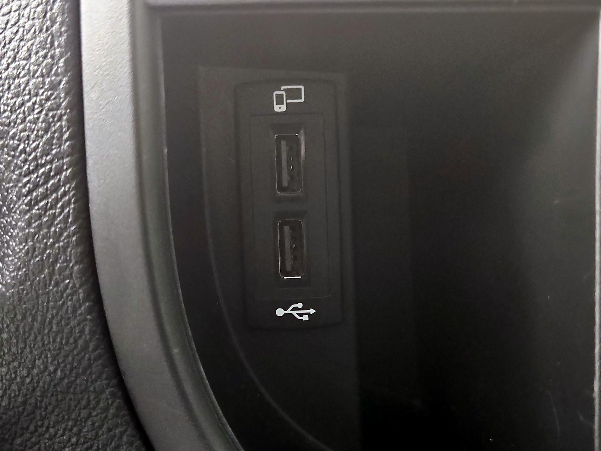 Thumbnail: 2023 Mercedes-Benz Metris - 18