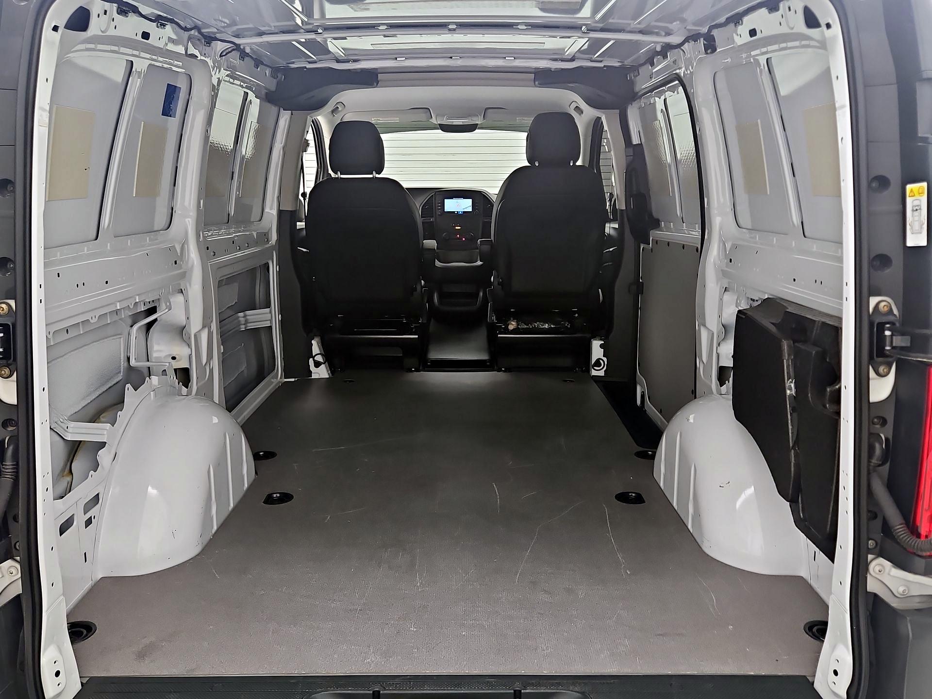 Thumbnail: 2023 Mercedes-Benz Metris - 19