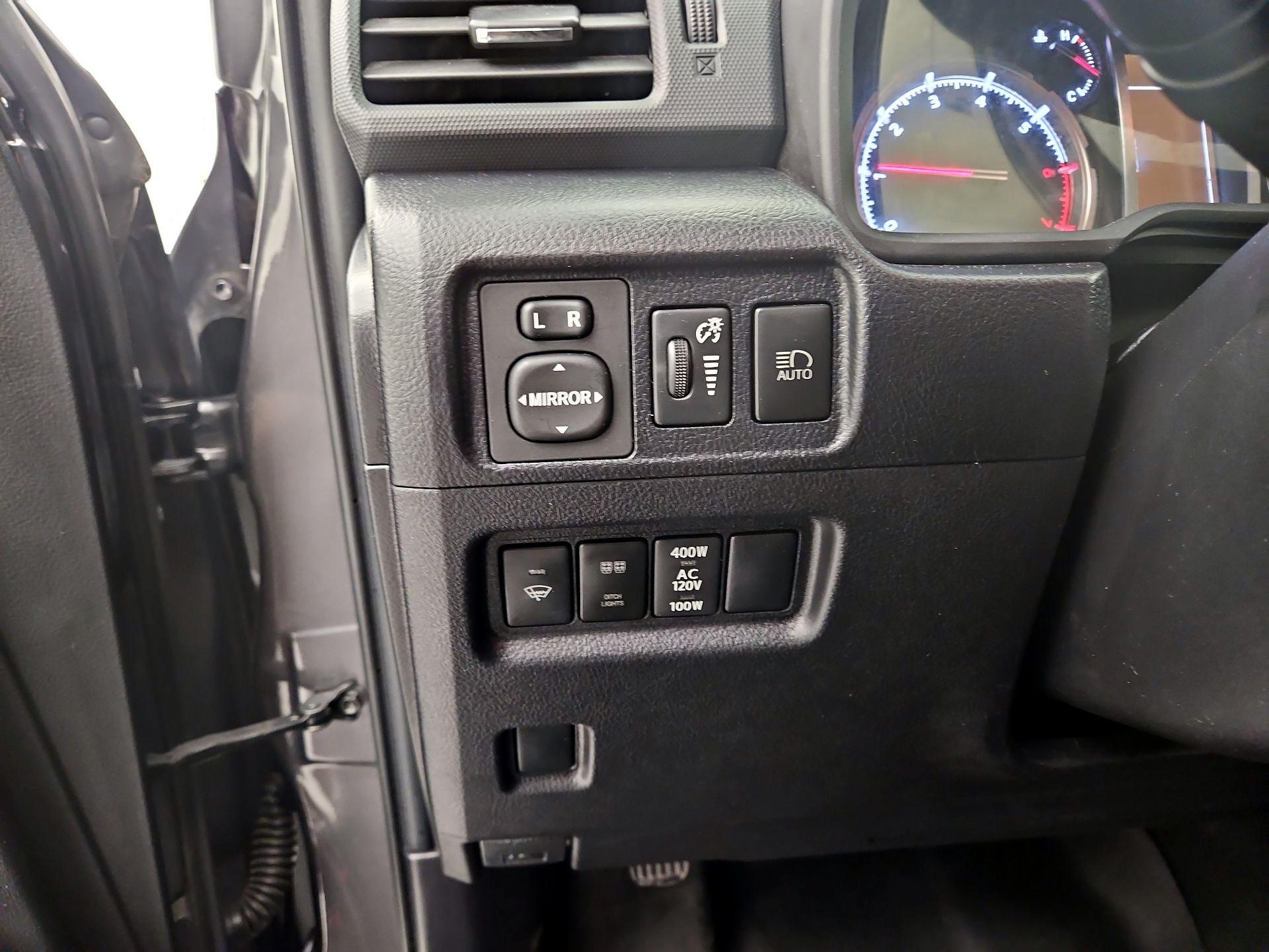 Thumbnail: 2020 Toyota 4Runner - 13