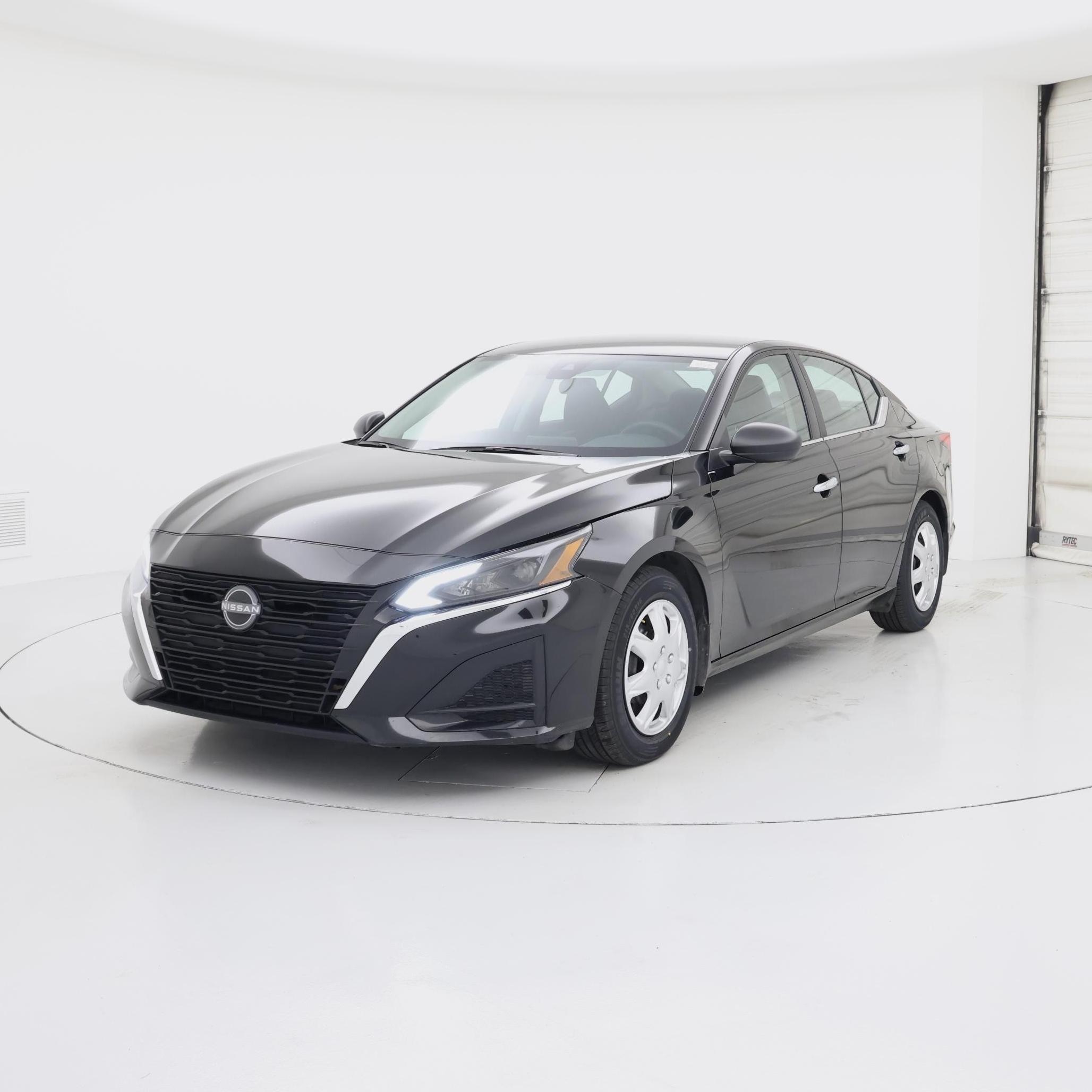 Thumbnail: 2025 Nissan Altima - 4