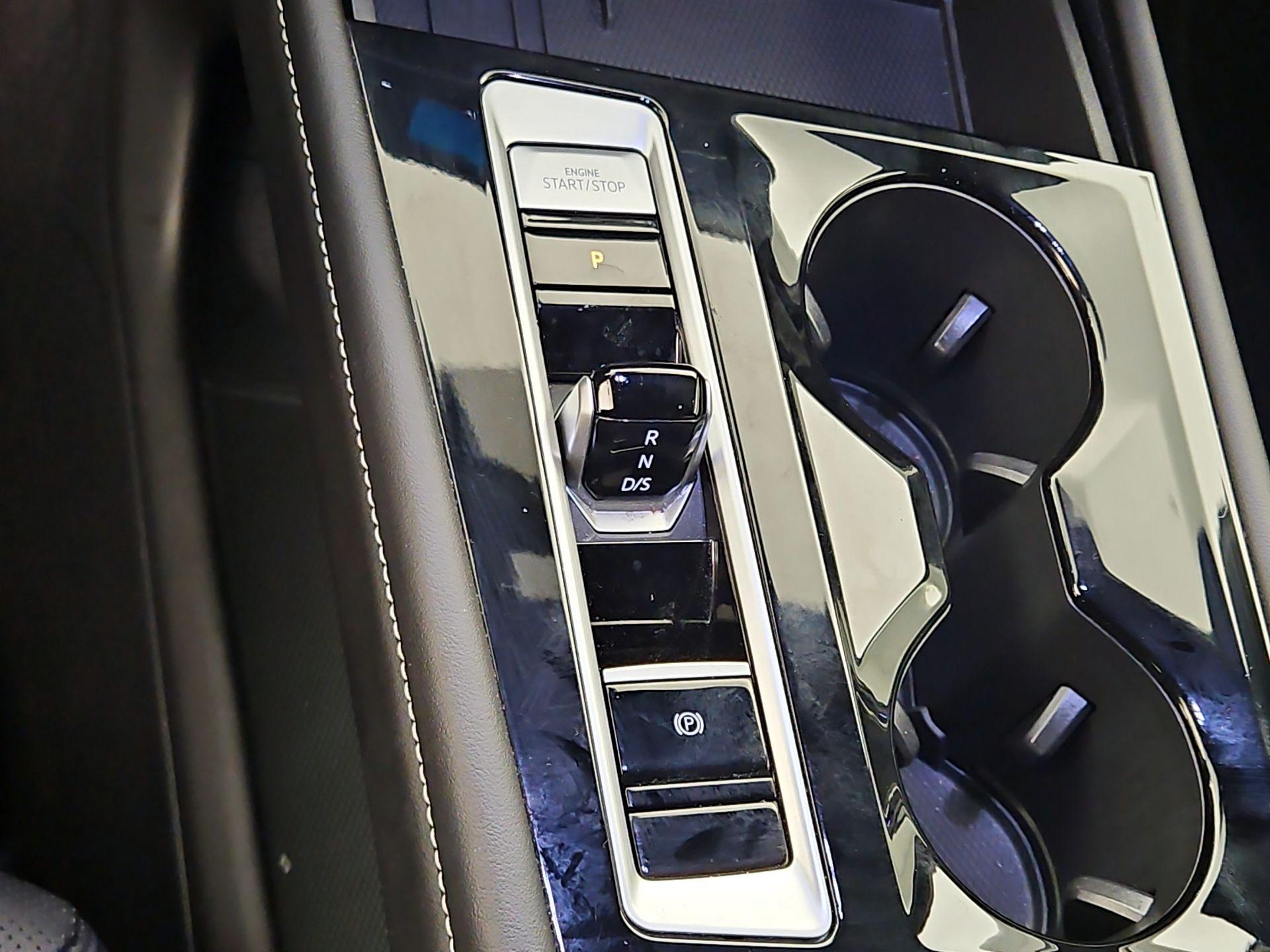 Thumbnail: 2025 Volkswagen Atlas - 17