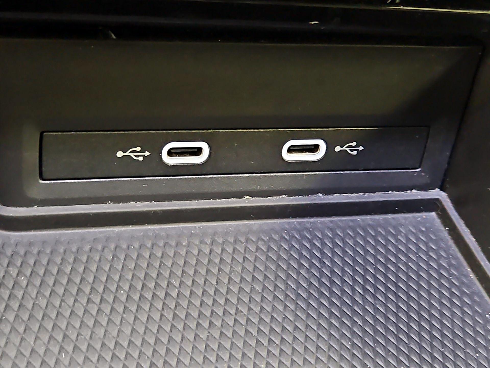 Thumbnail: 2025 Volkswagen Atlas - 18