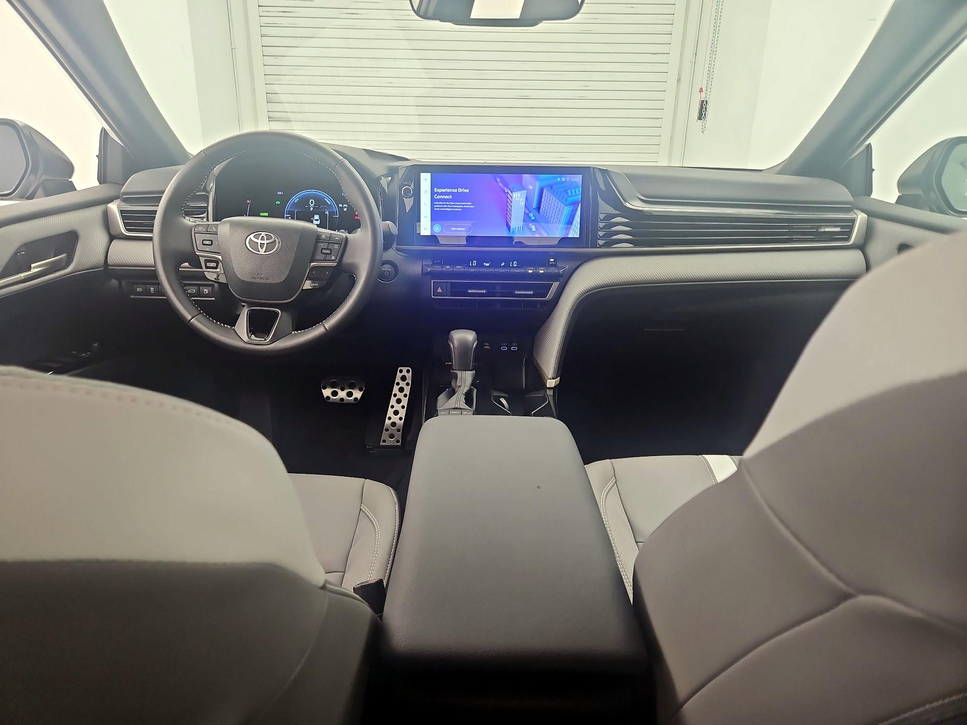 Thumbnail: 2025 Toyota Camry - 9