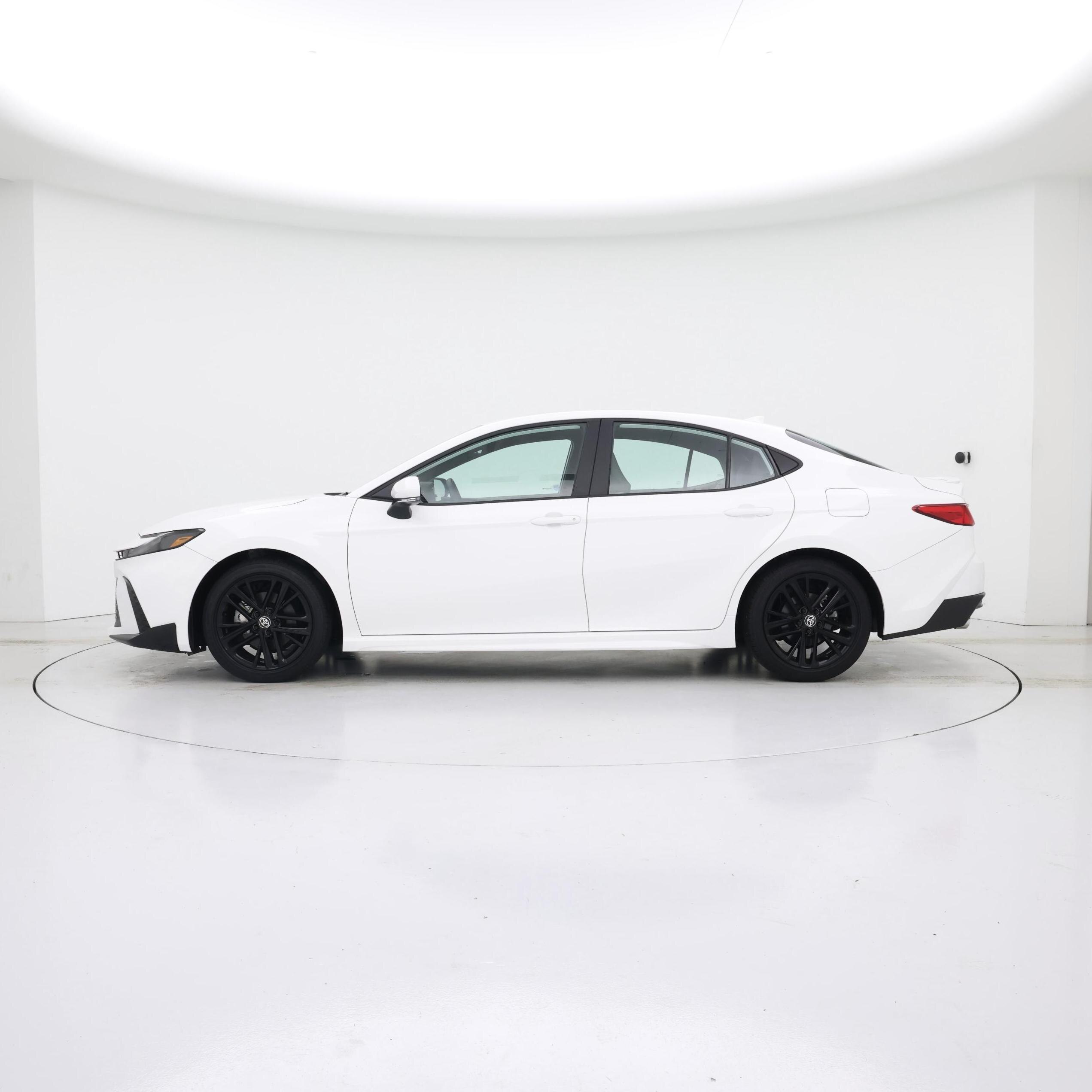 Thumbnail: 2025 Toyota Camry - 3