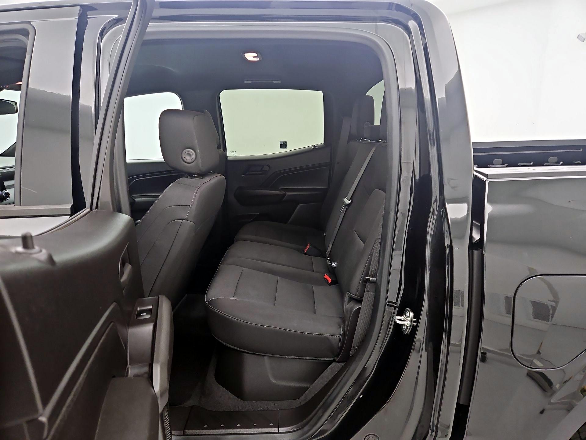 Thumbnail: 2023 Chevrolet Colorado - 19