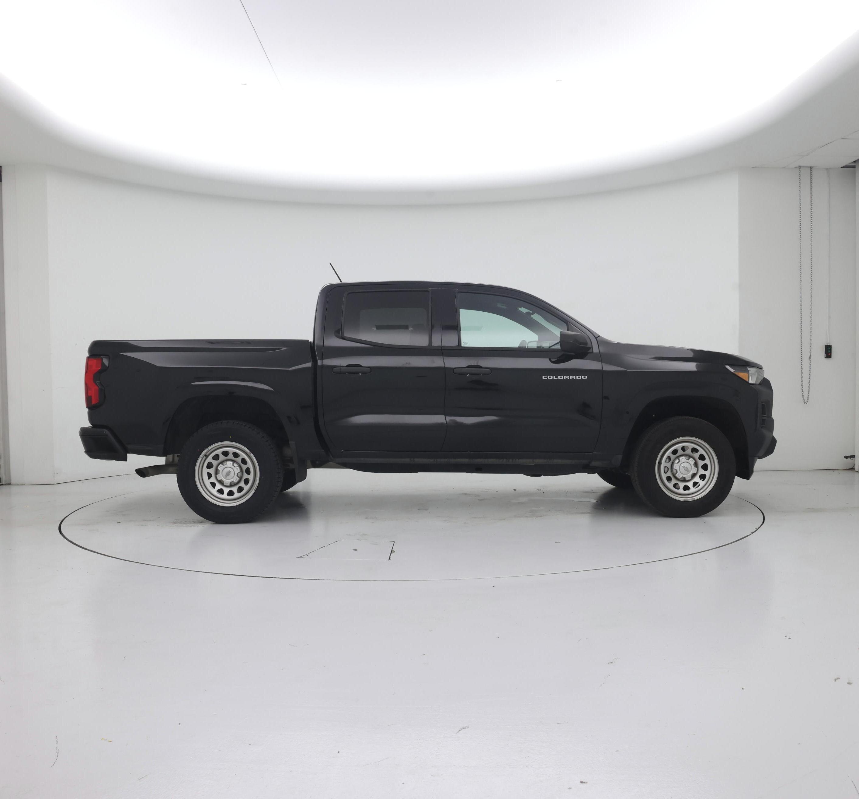 Thumbnail: 2023 Chevrolet Colorado - 7