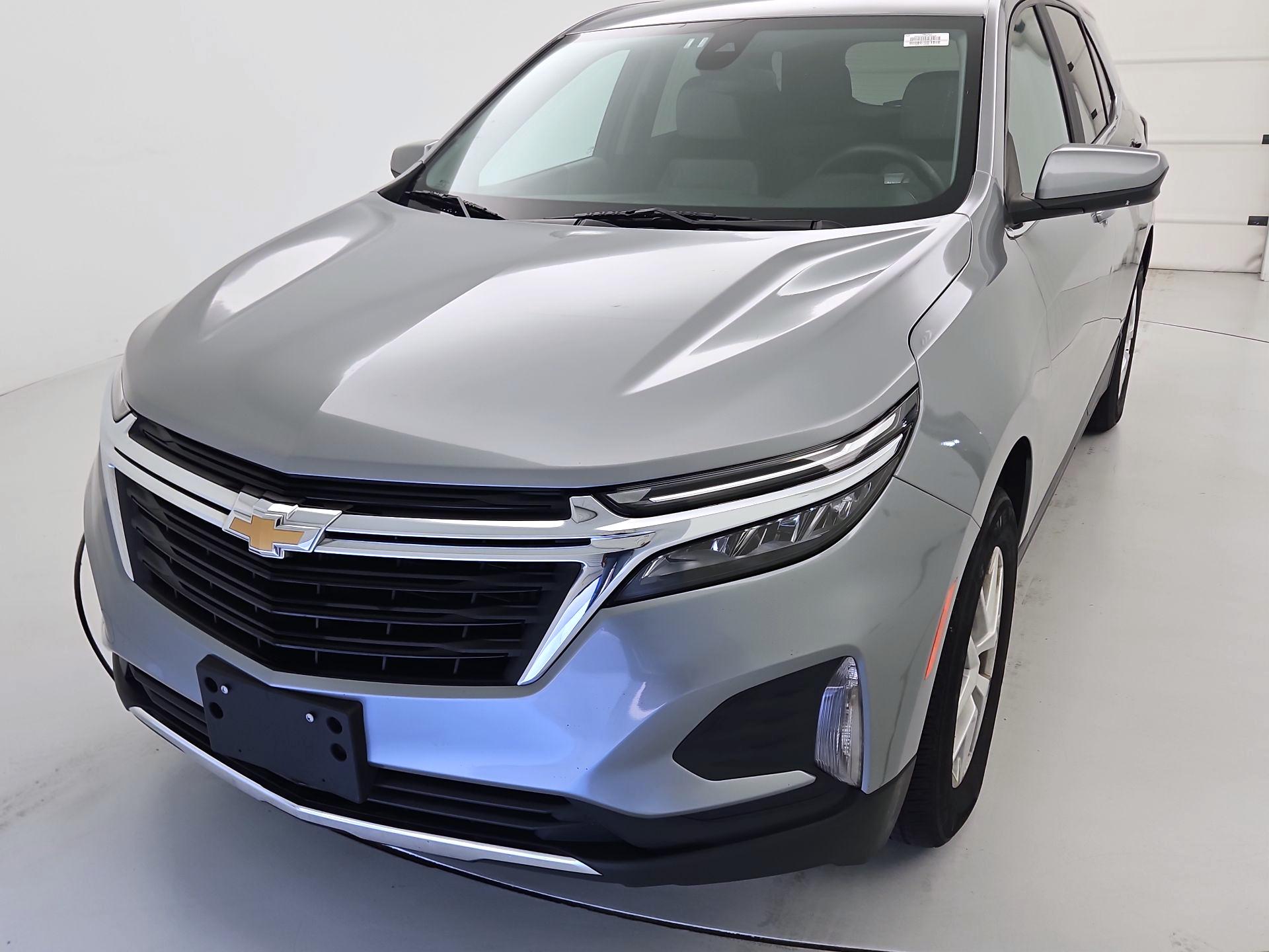 Thumbnail: 2023 Chevrolet Equinox - 3