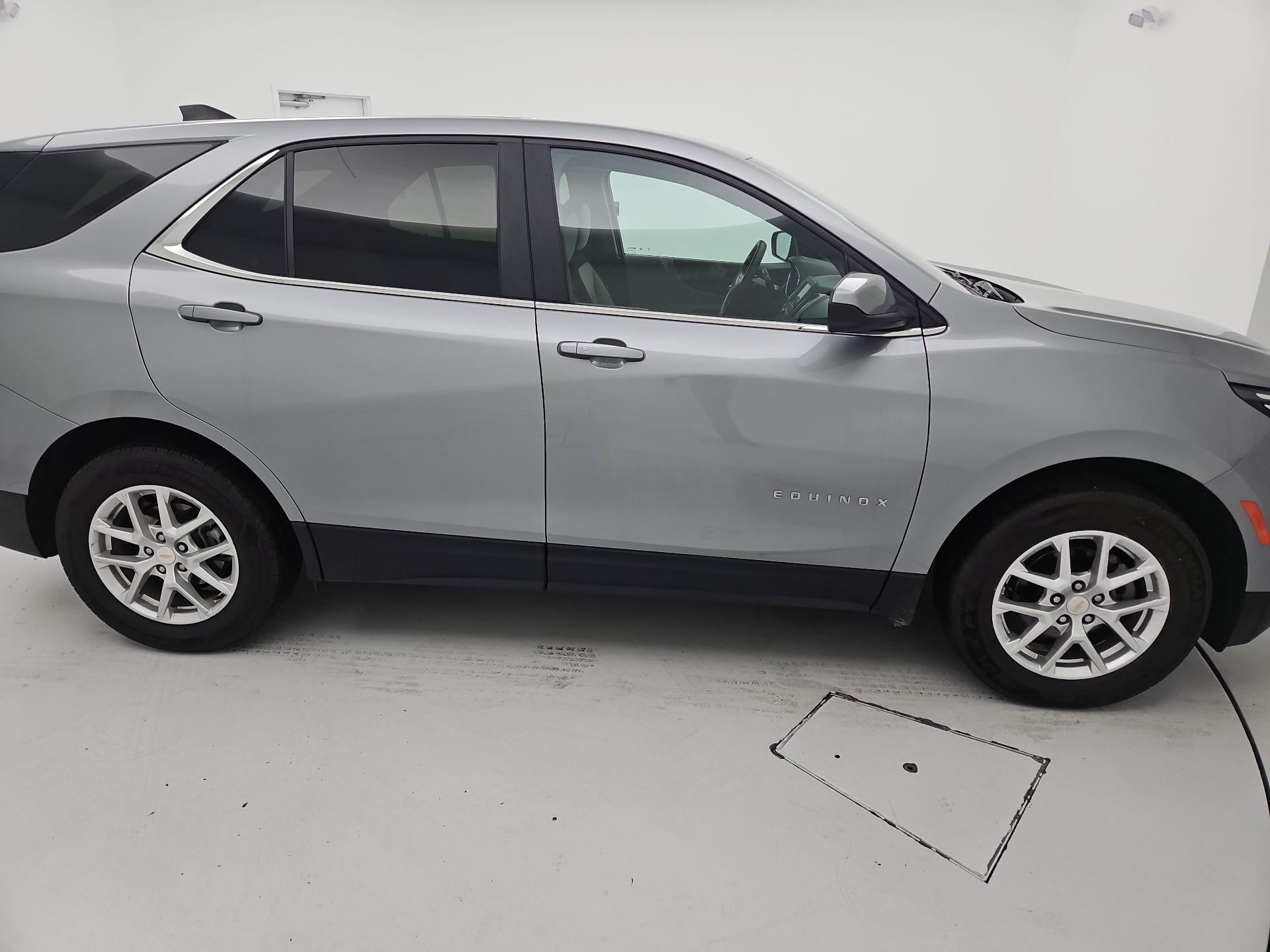 Thumbnail: 2023 Chevrolet Equinox - 4