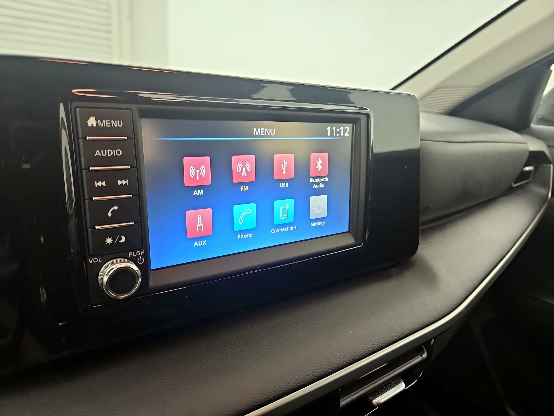 Thumbnail: 2025 Nissan Kicks - 15