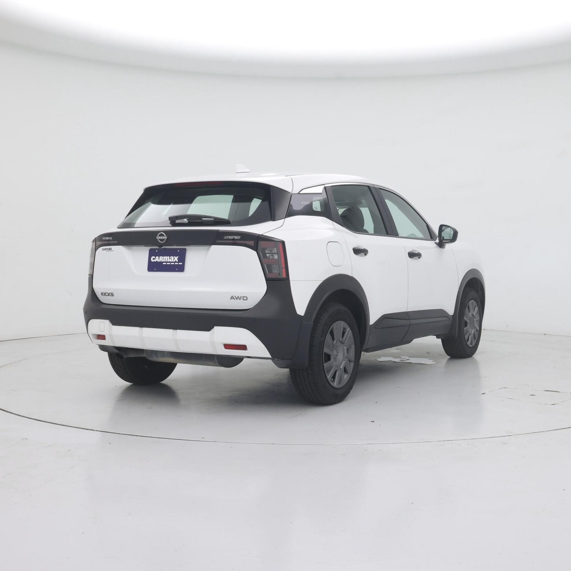 Thumbnail: 2025 Nissan Kicks - 8