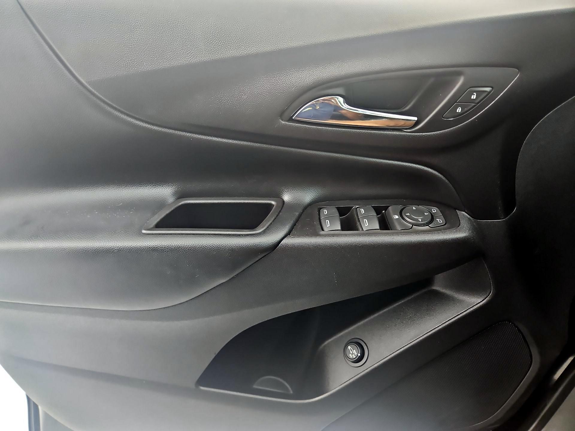 Thumbnail: 2020 Chevrolet Equinox - 12