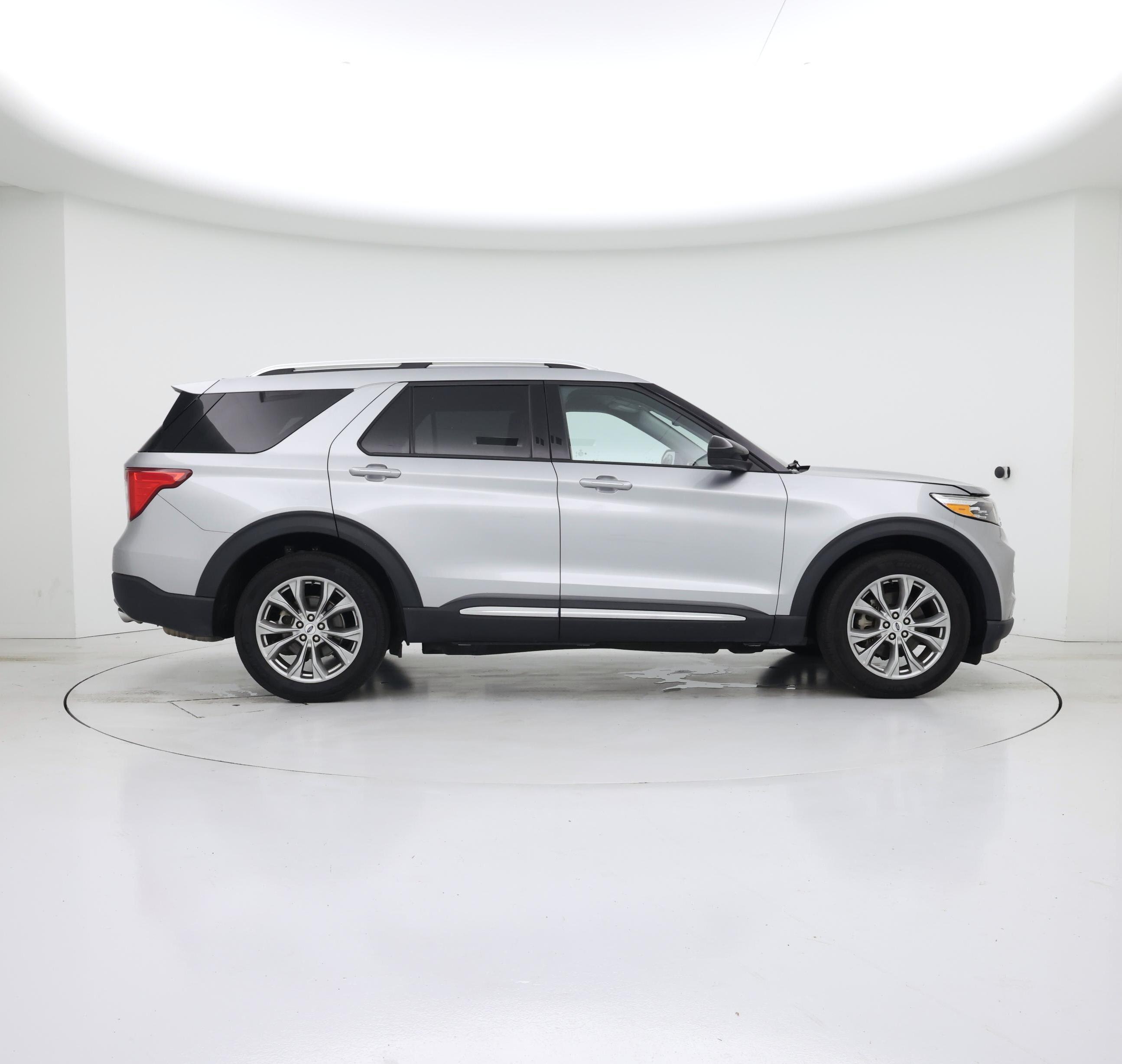 Thumbnail: 2023 Ford Explorer - 7