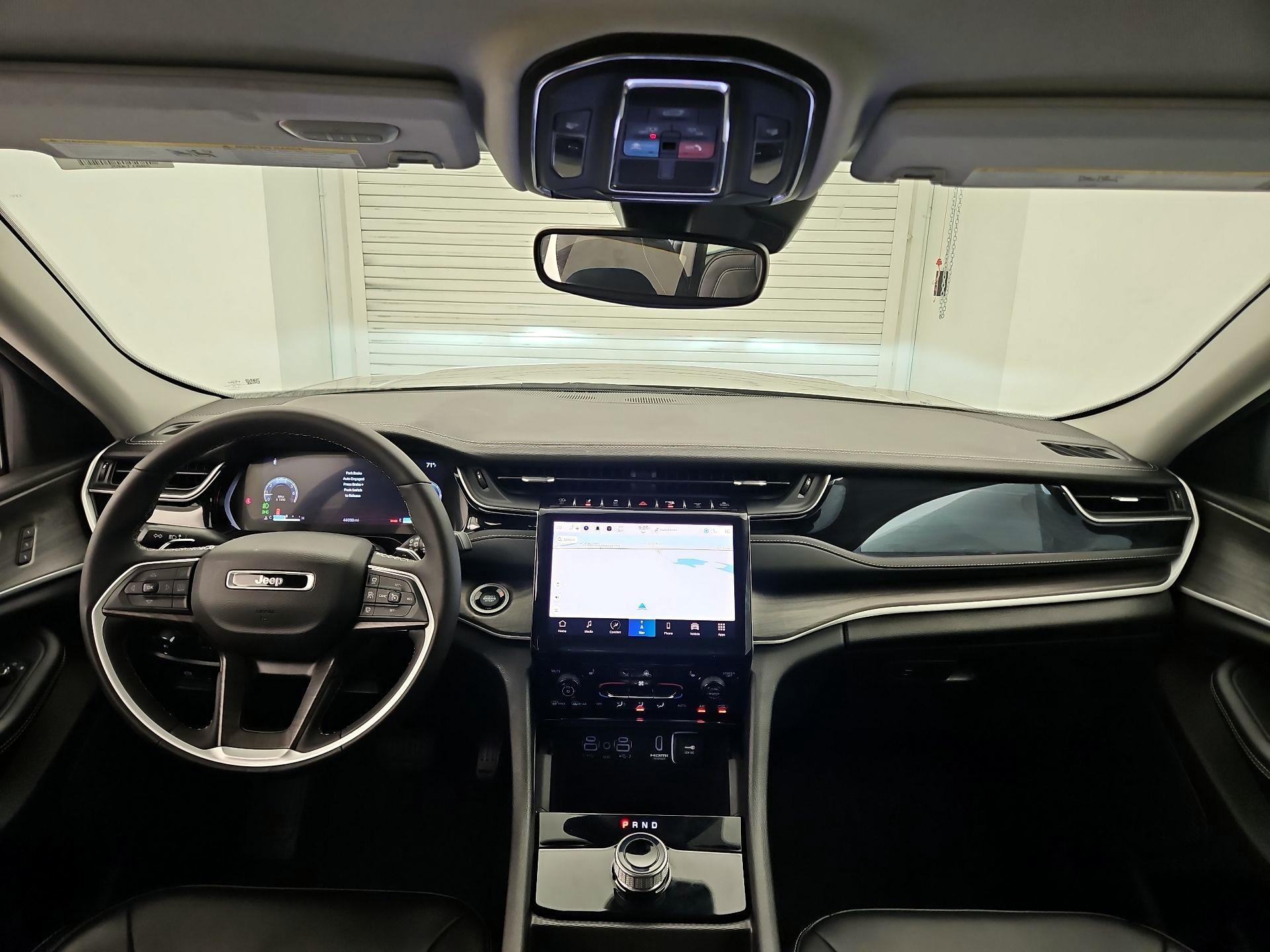 Thumbnail: 2023 Jeep Grand Cherokee - 9