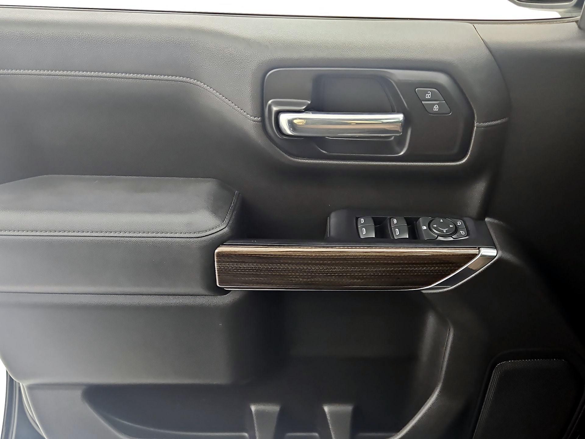 Thumbnail: 2020 Chevrolet Silverado 1500 - 12