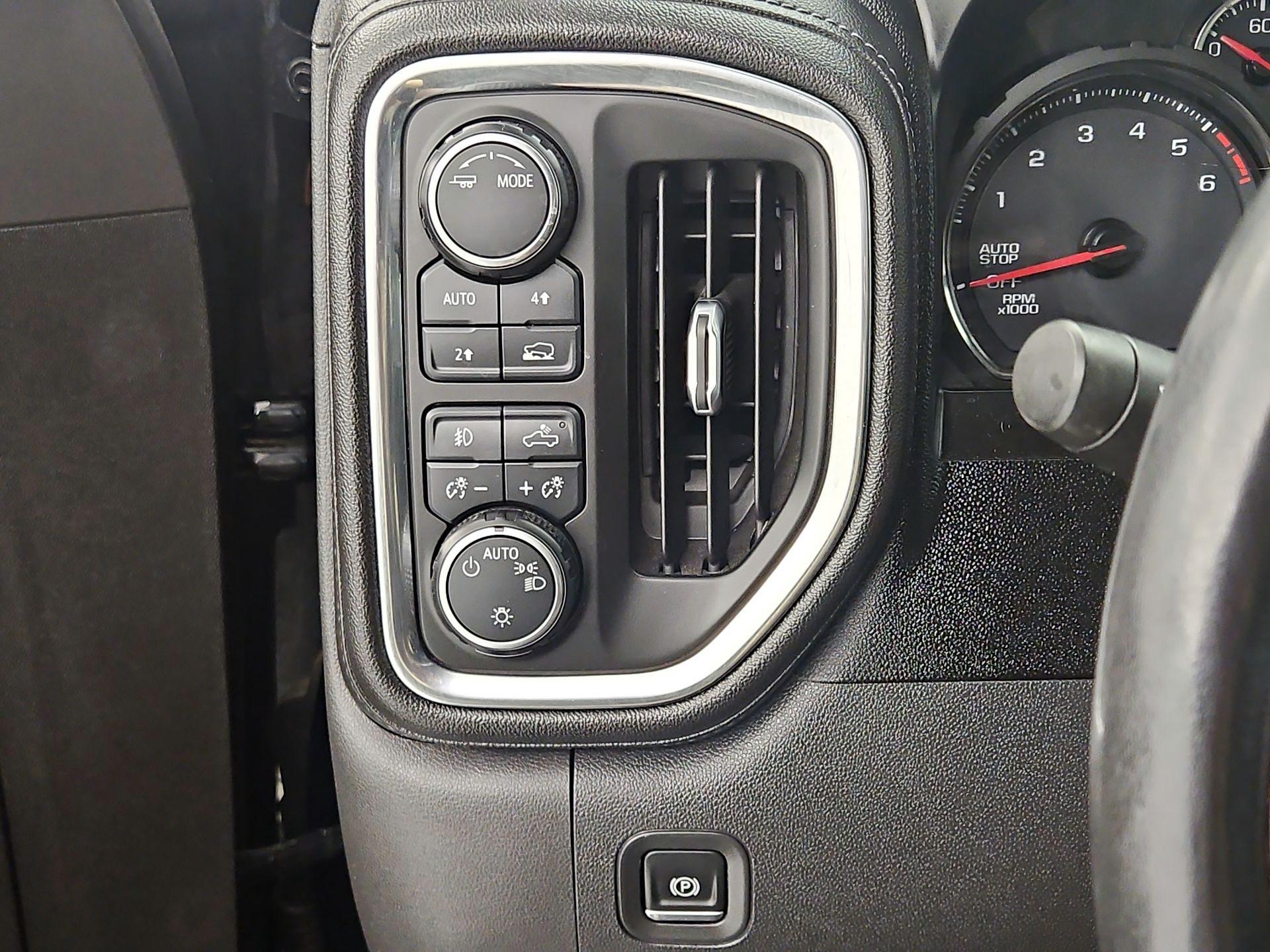 Thumbnail: 2020 Chevrolet Silverado 1500 - 13